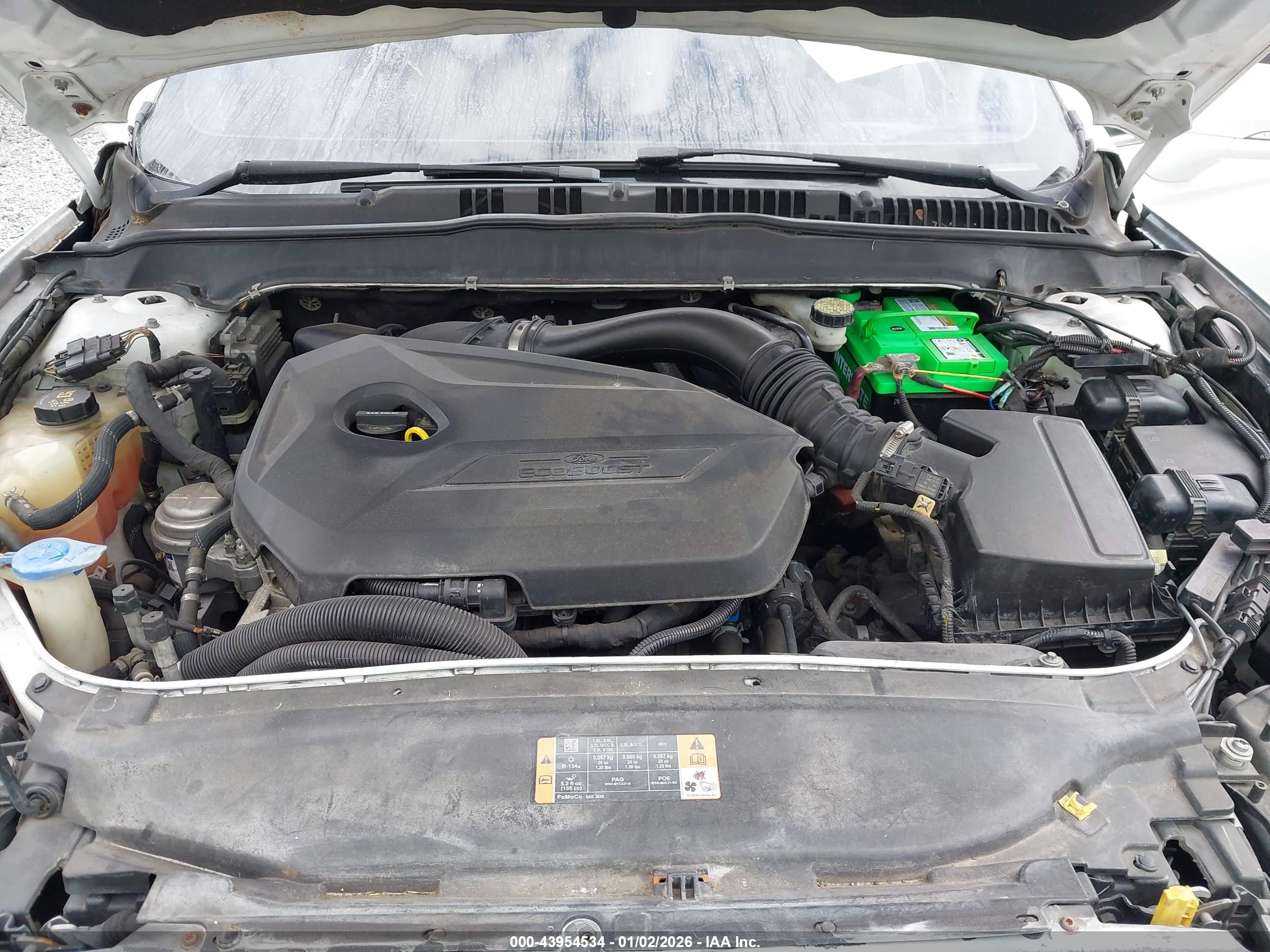 FORD FUSION image 10