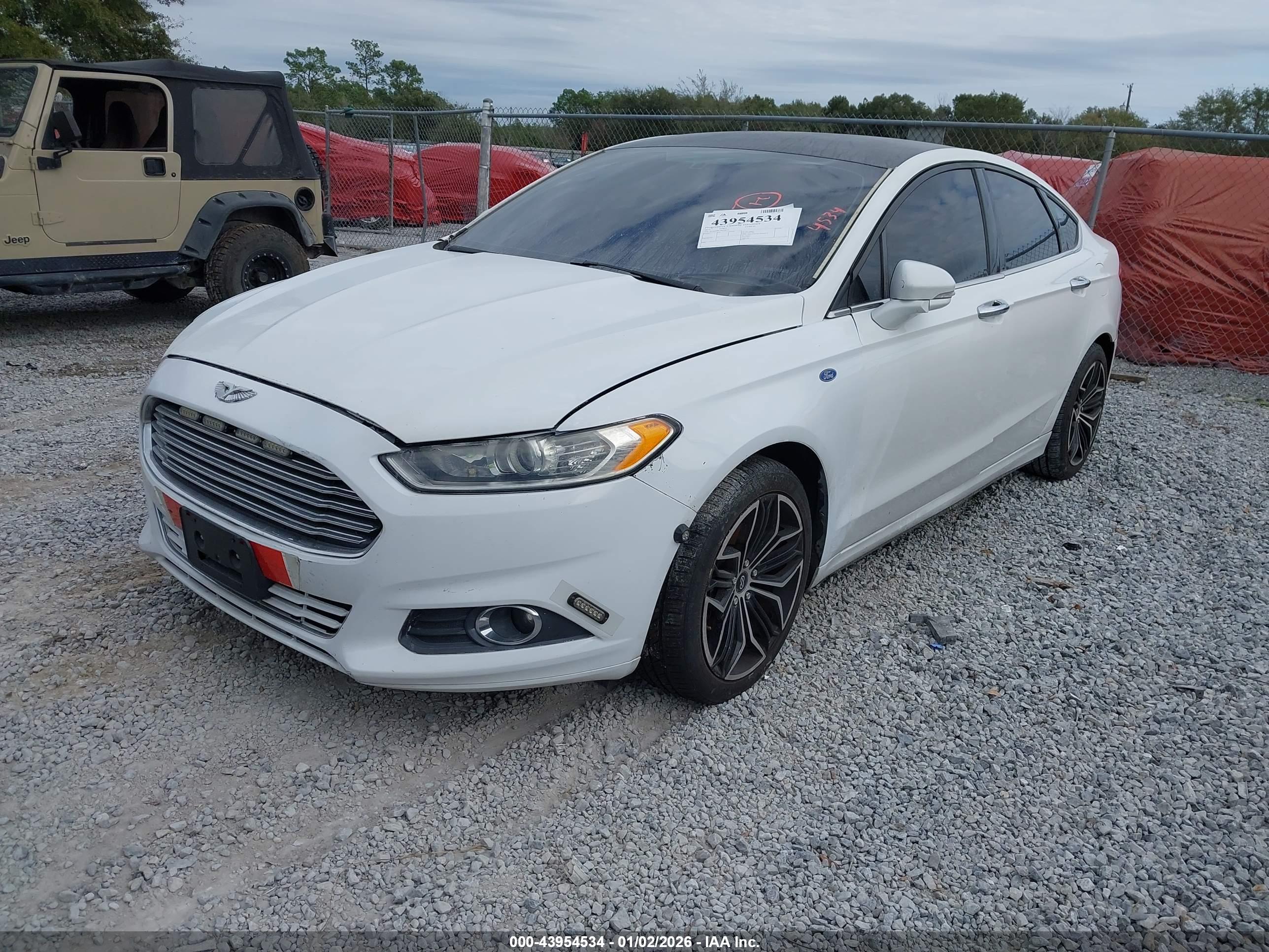 FORD FUSION image 2