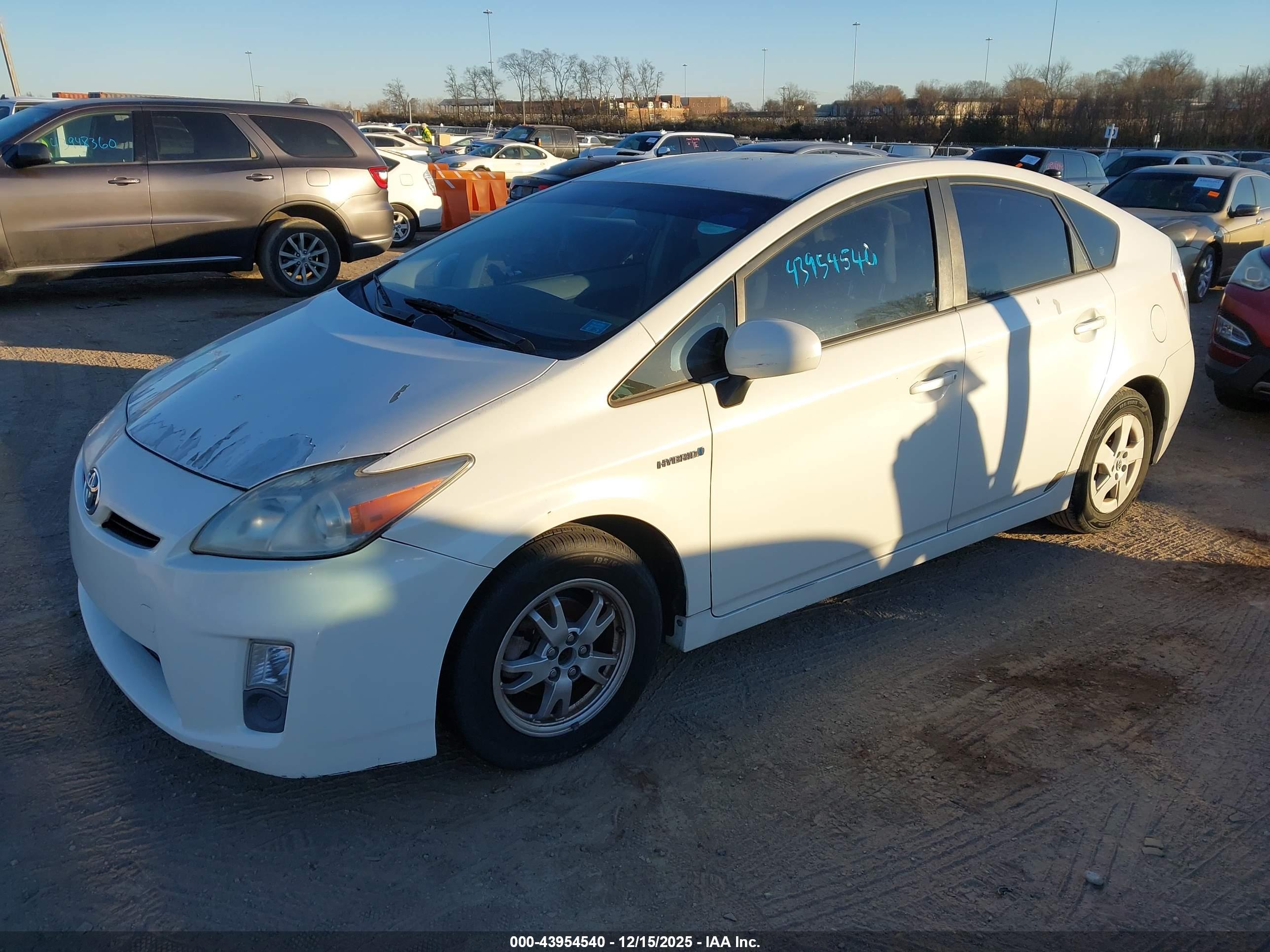 TOYOTA PRIUS image 2