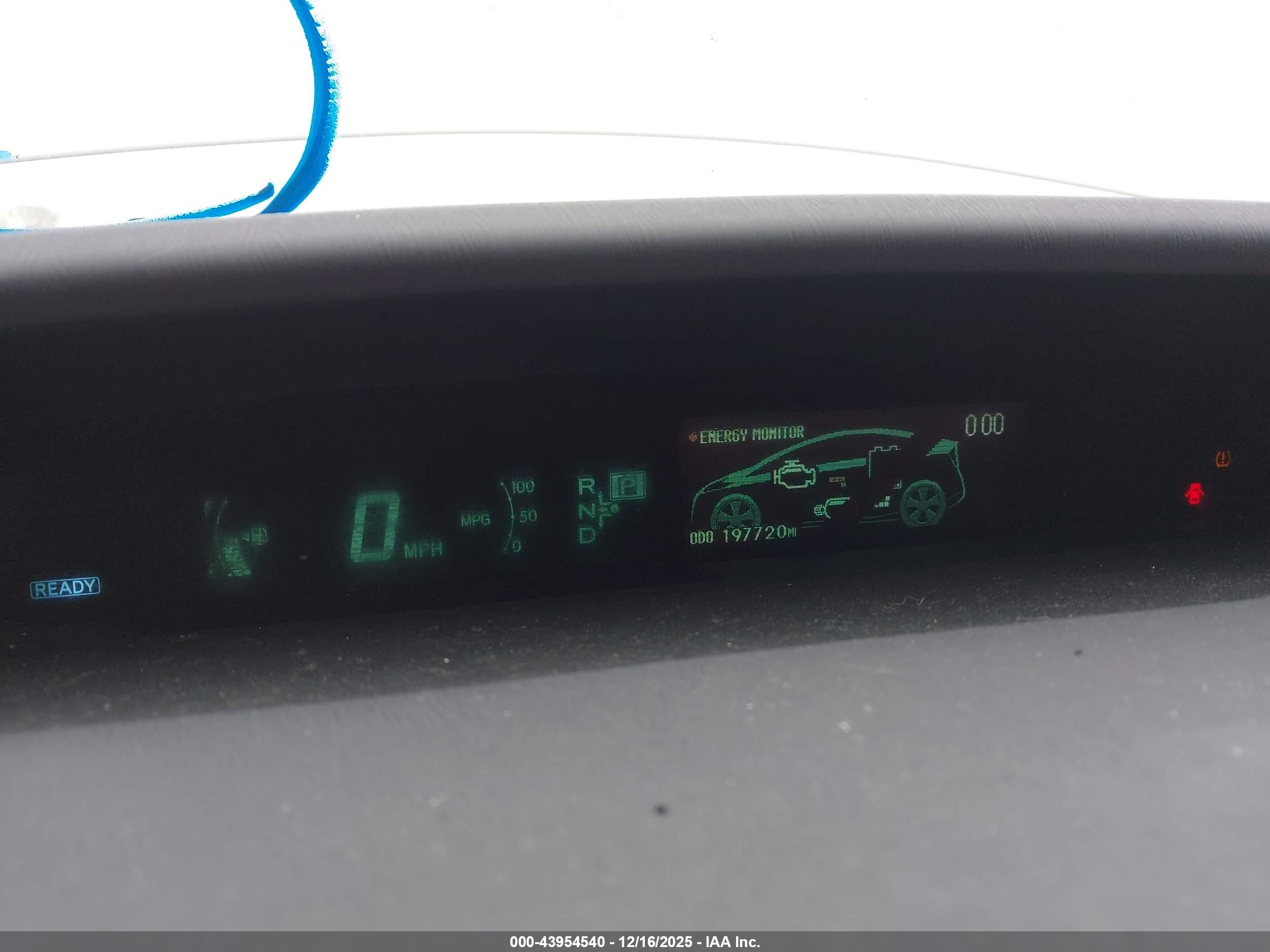 TOYOTA PRIUS image 7