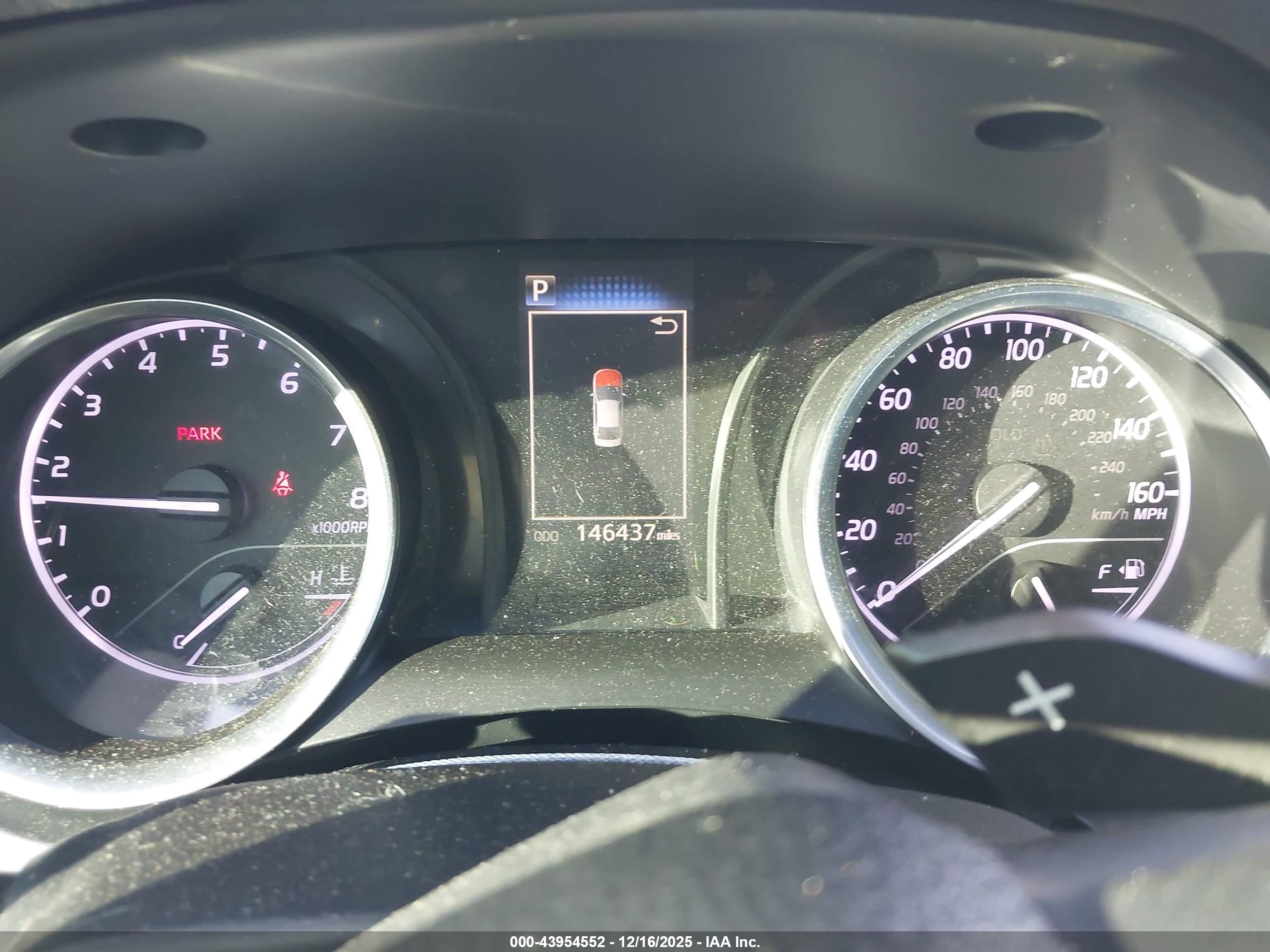 TOYOTA CAMRY image 7