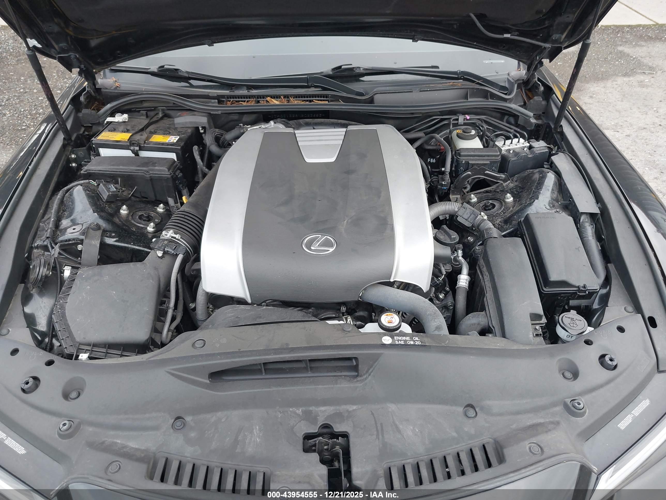 LEXUS IS image 10