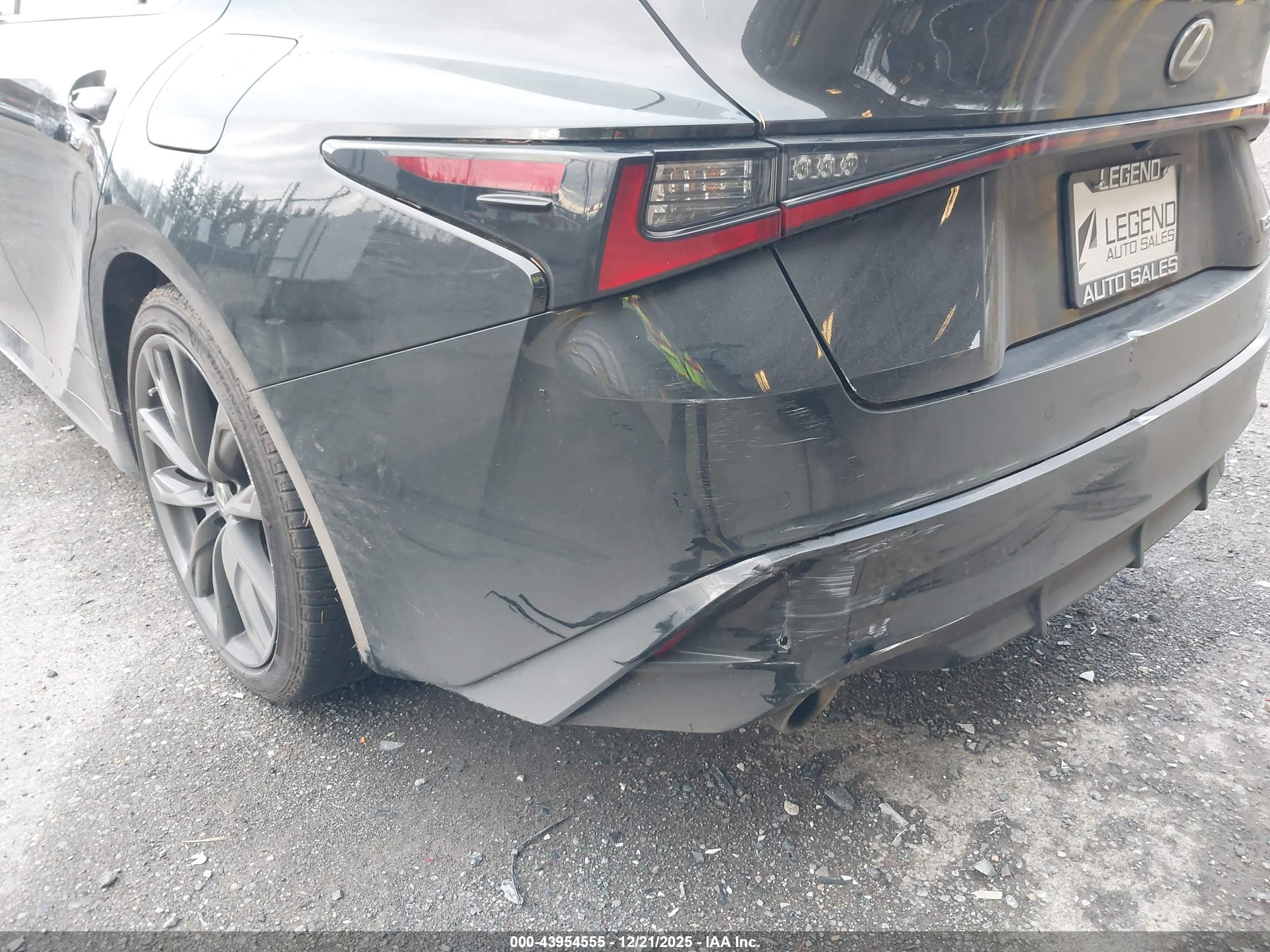 LEXUS IS image 6