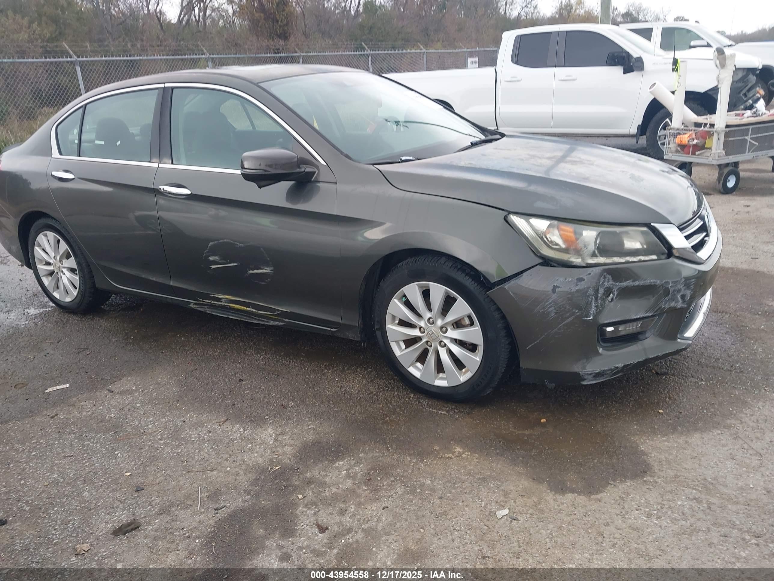 HONDA ACCORD image 6