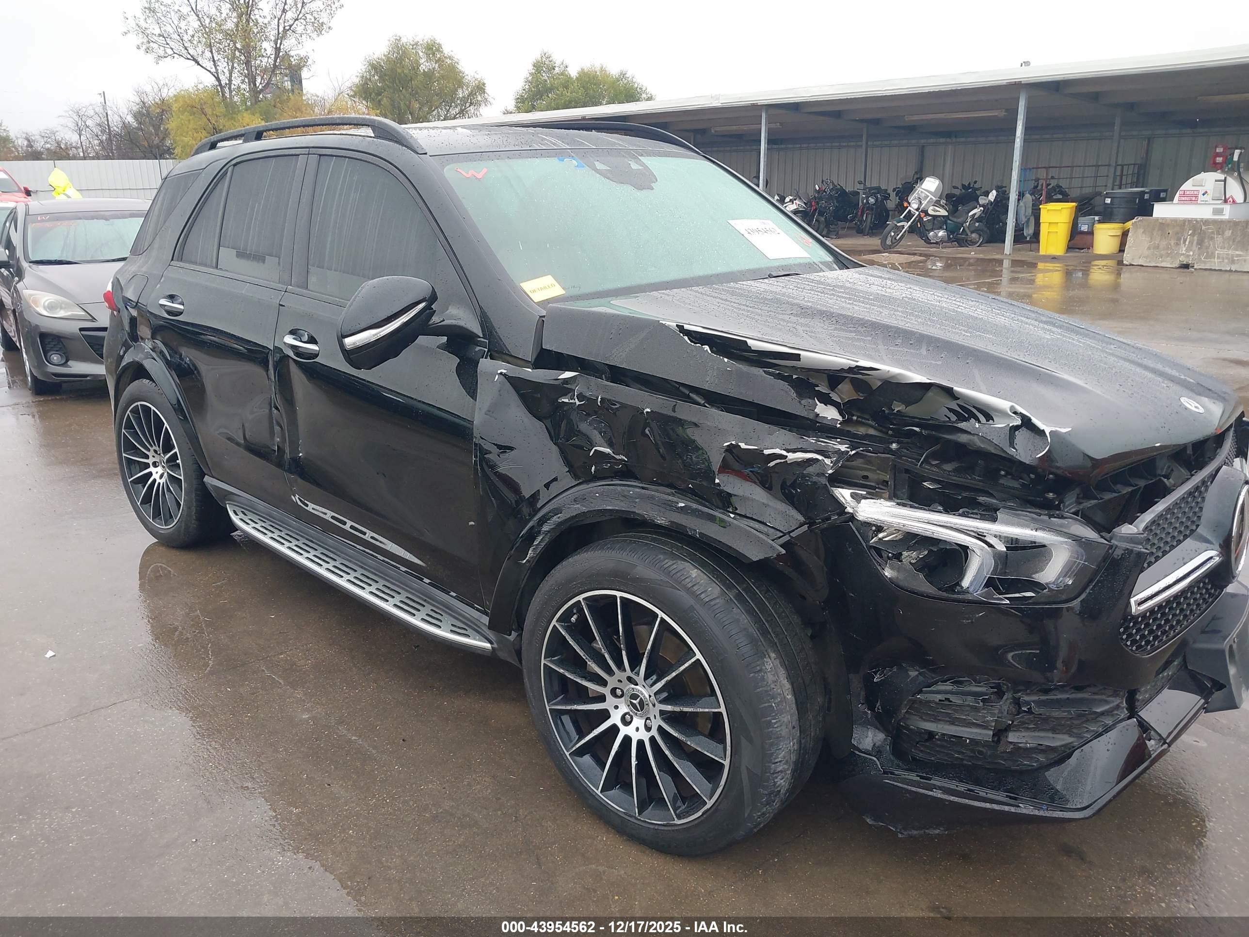 MERCEDES-BENZ GLE image 6