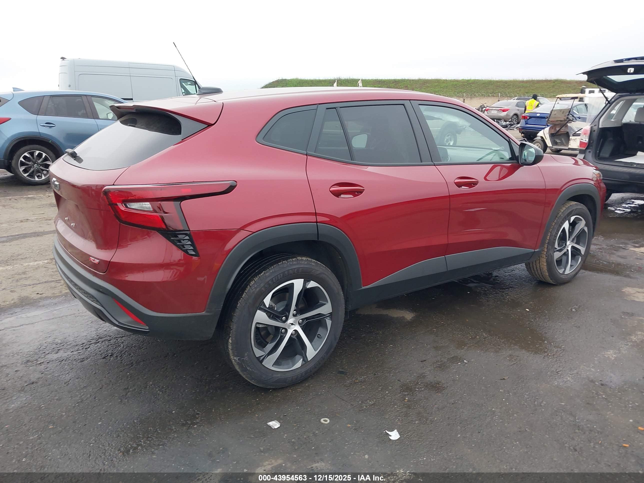 CHEVROLET TRAX image 4