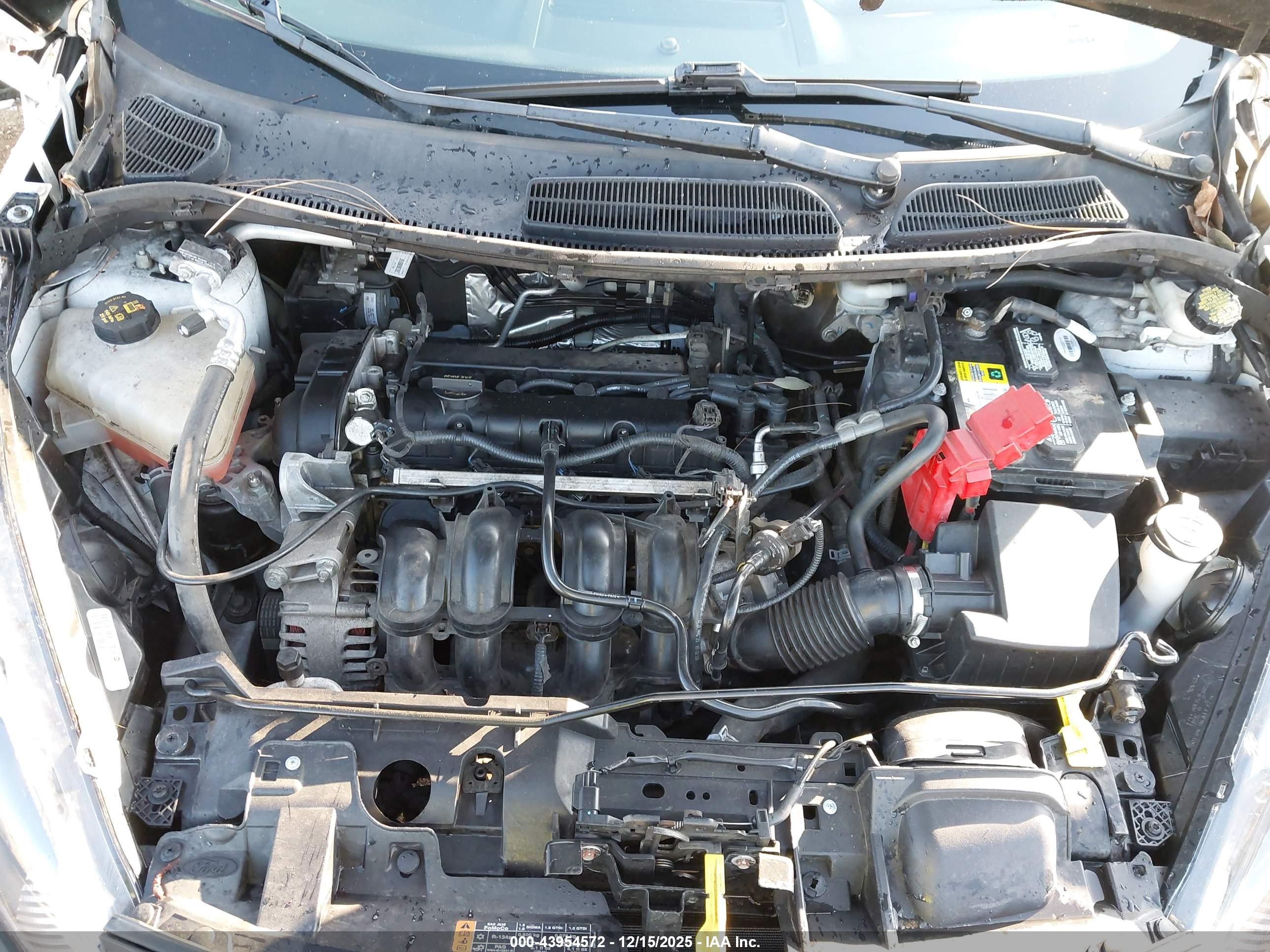 FORD FIESTA image 10