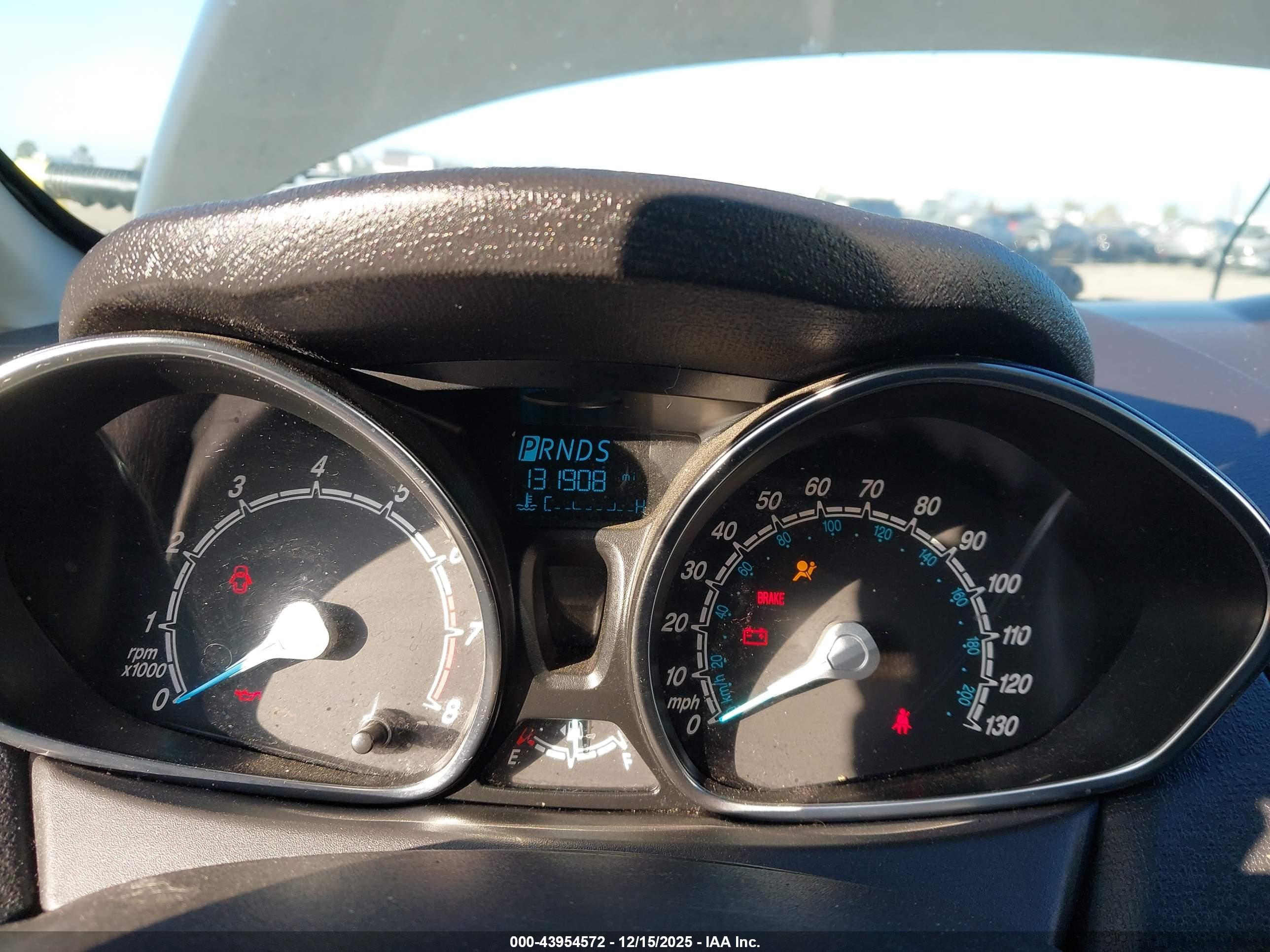 FORD FIESTA image 7