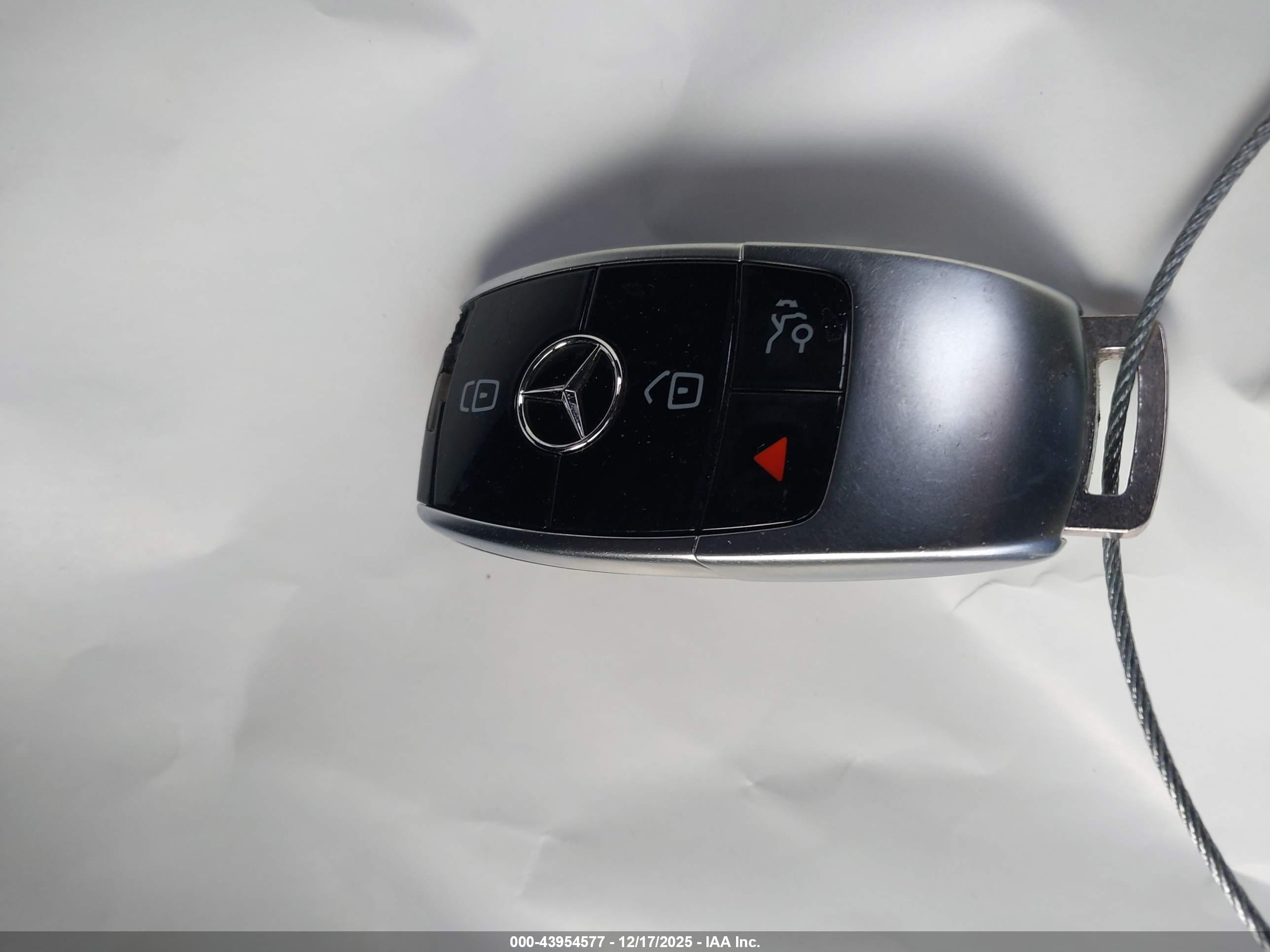 MERCEDES-BENZ S image 11