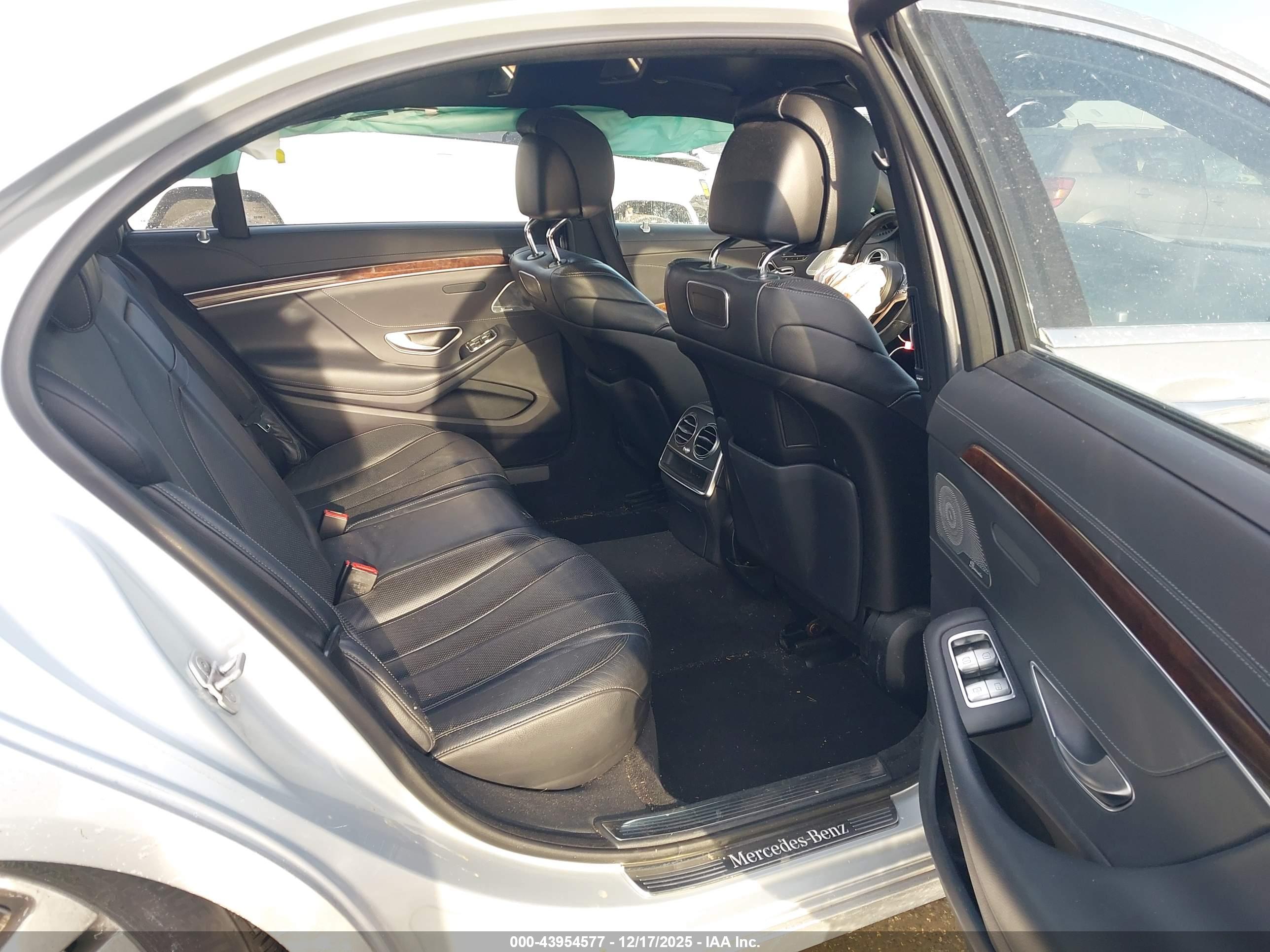 MERCEDES-BENZ S image 8