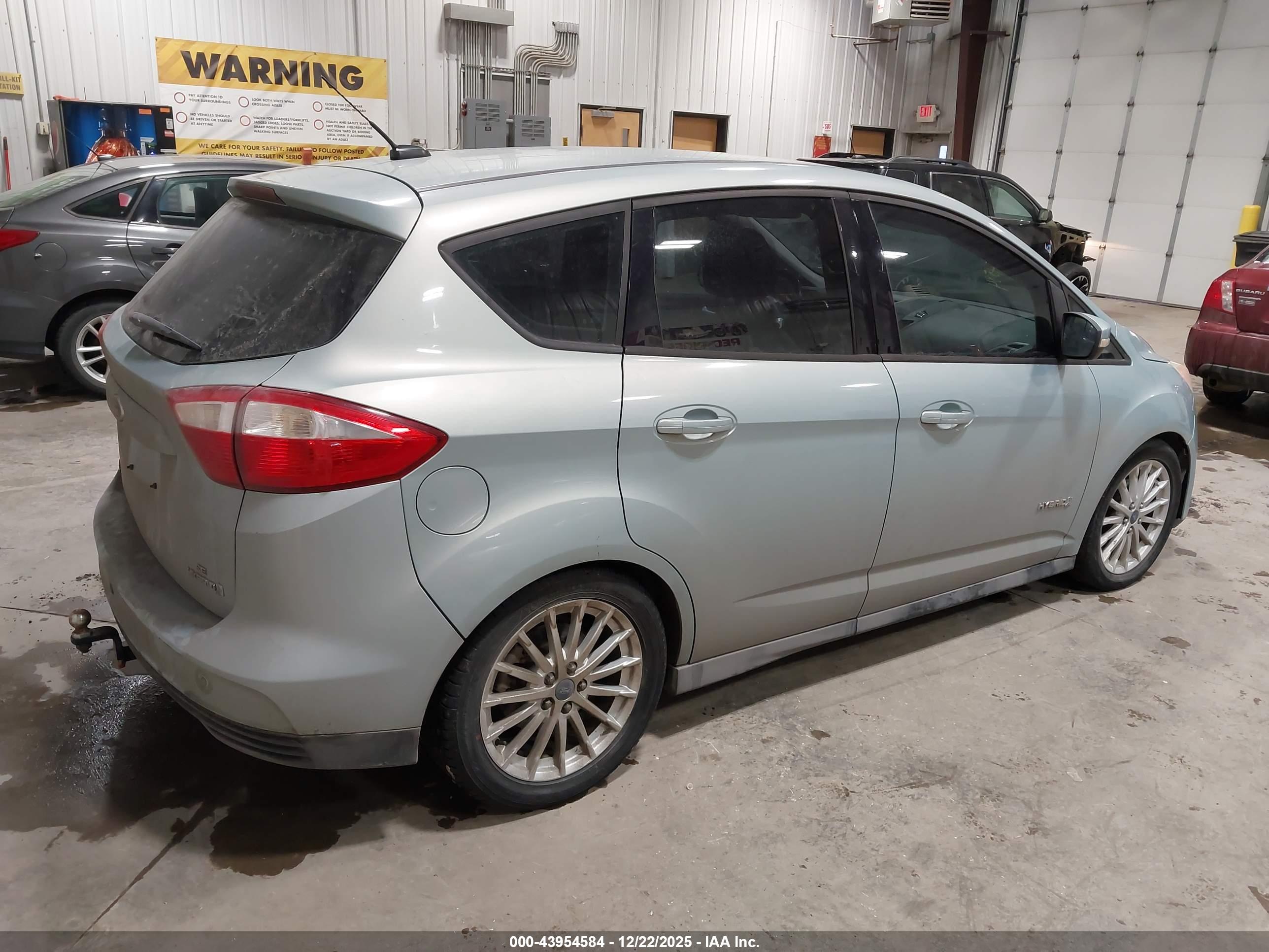 FORD C-MAX image 4