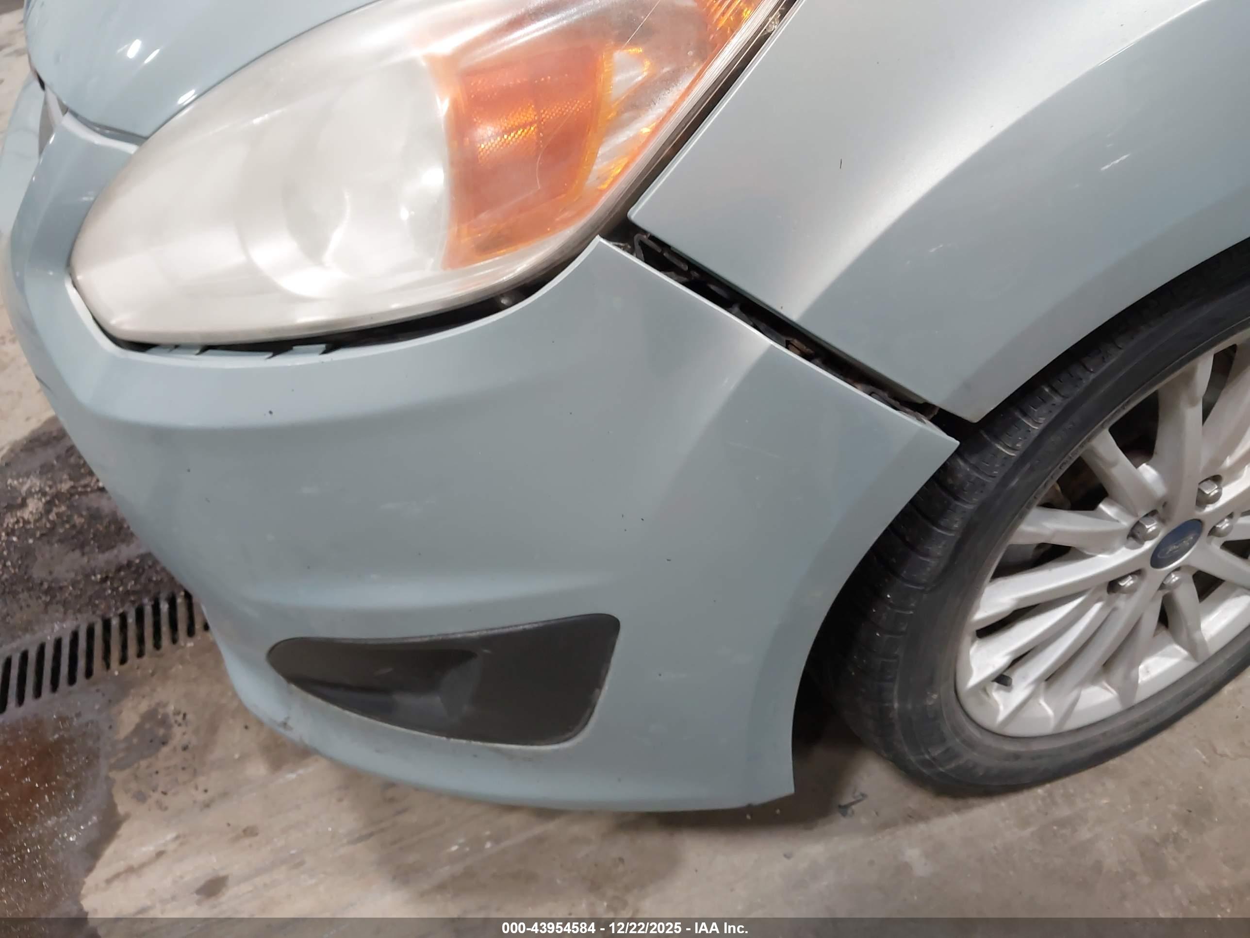 FORD C-MAX image 6