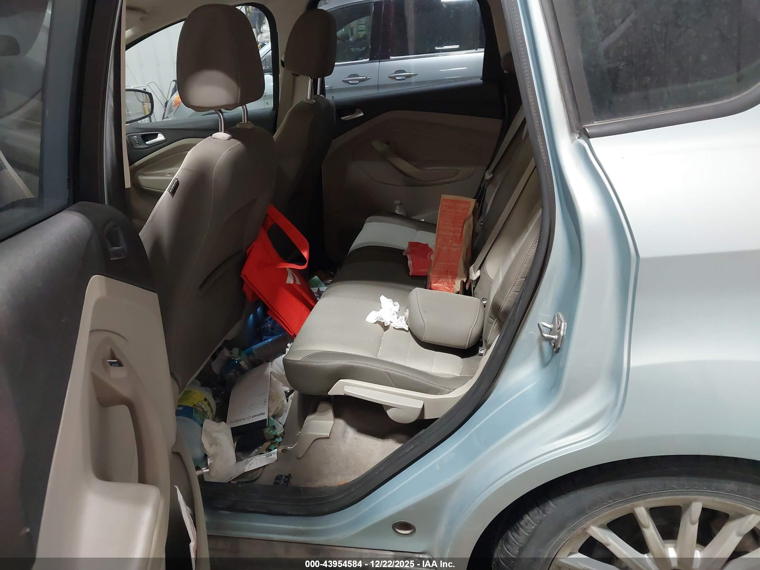 FORD C-MAX image 8