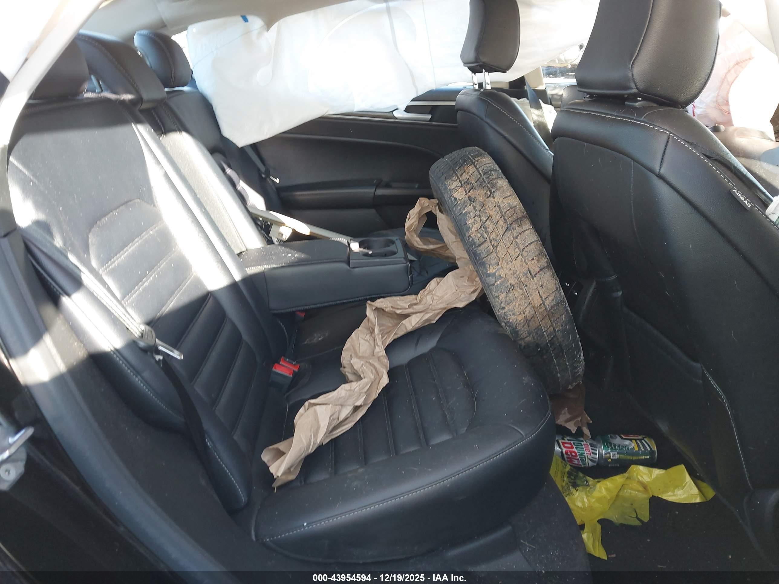 FORD FUSION image 8