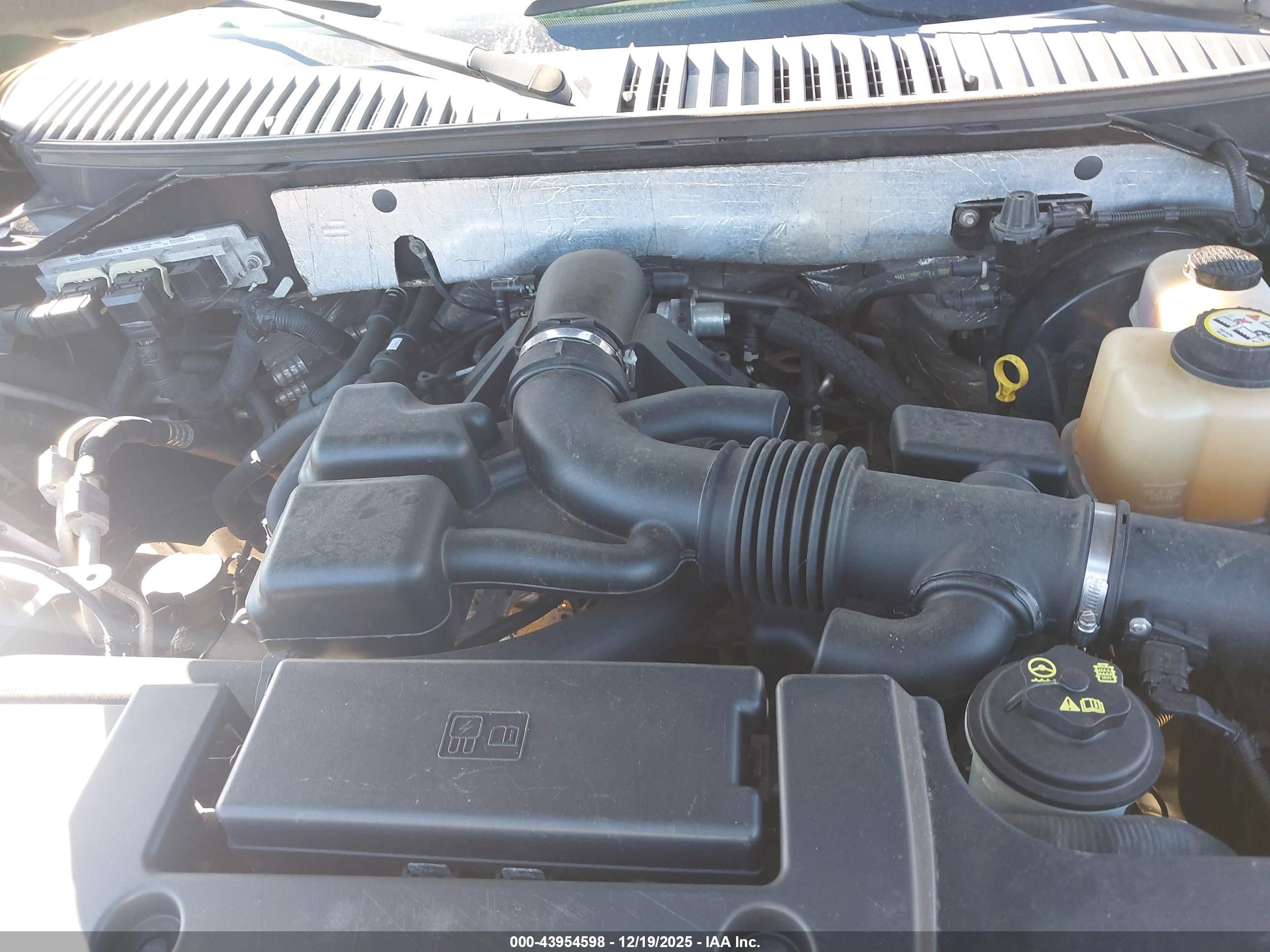 FORD EXPEDITION image 10