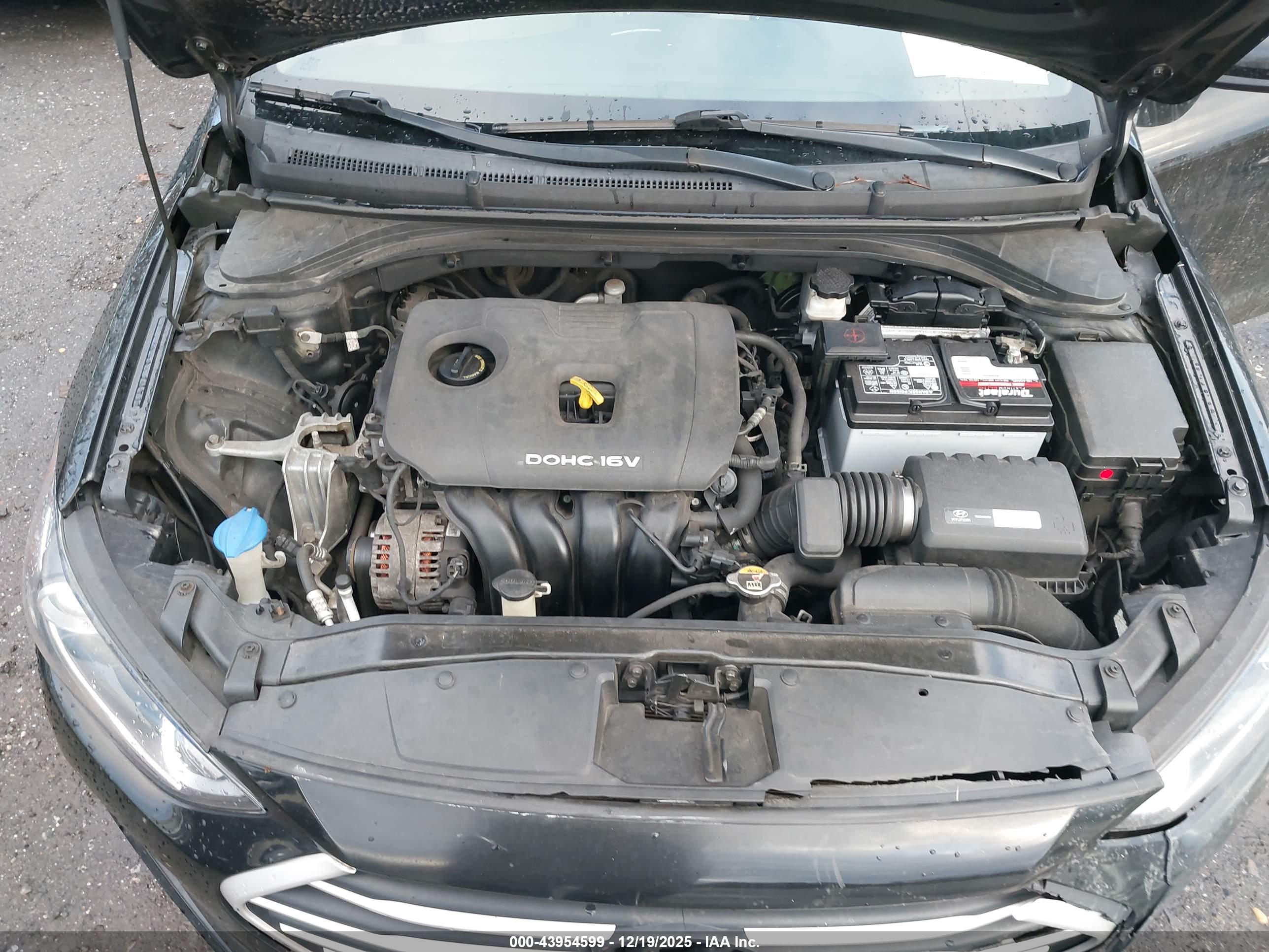 HYUNDAI ELANTRA image 10