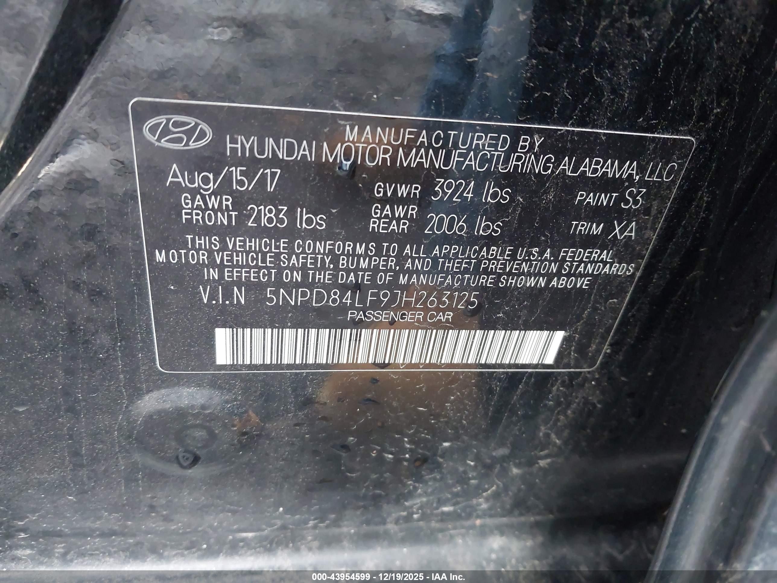 HYUNDAI ELANTRA image 9