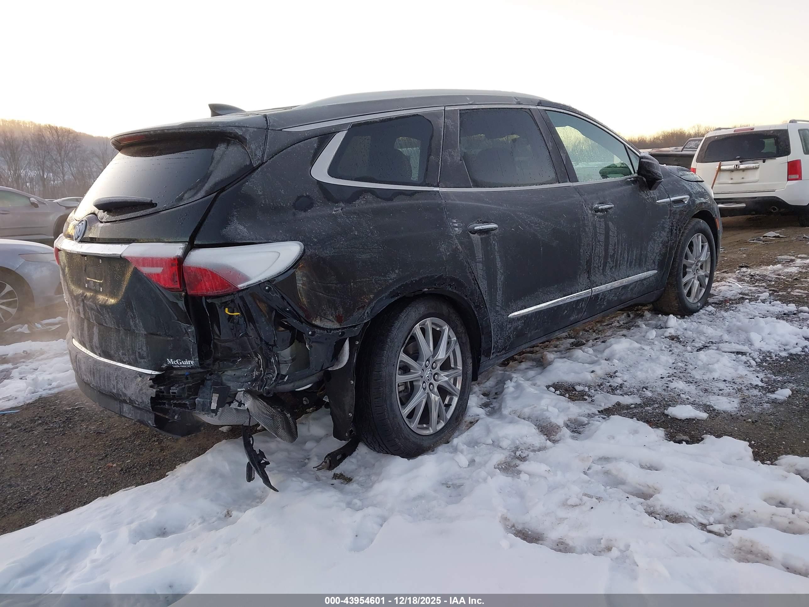 BUICK ENCLAVE image 4