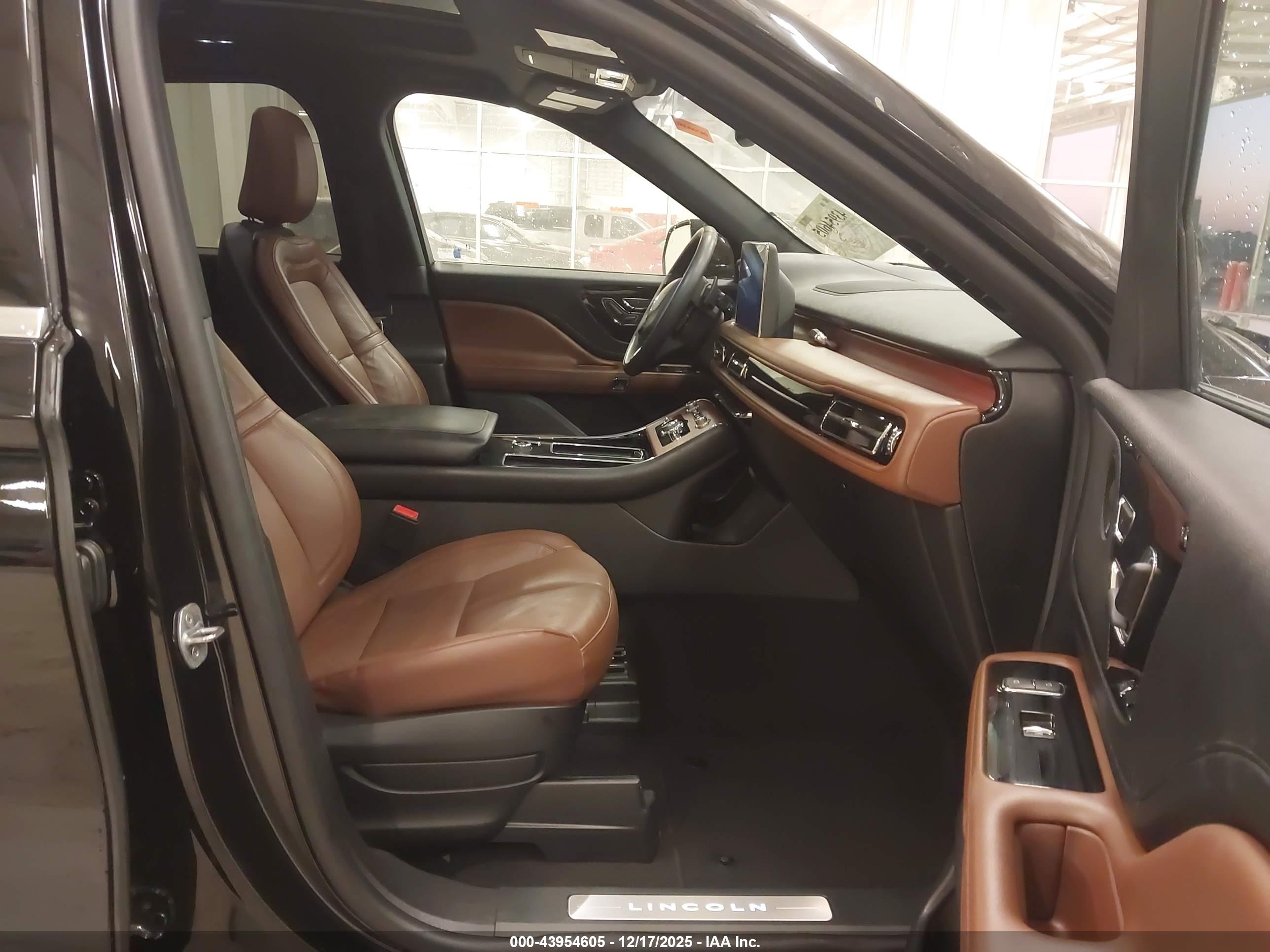 LINCOLN AVIATOR image 5