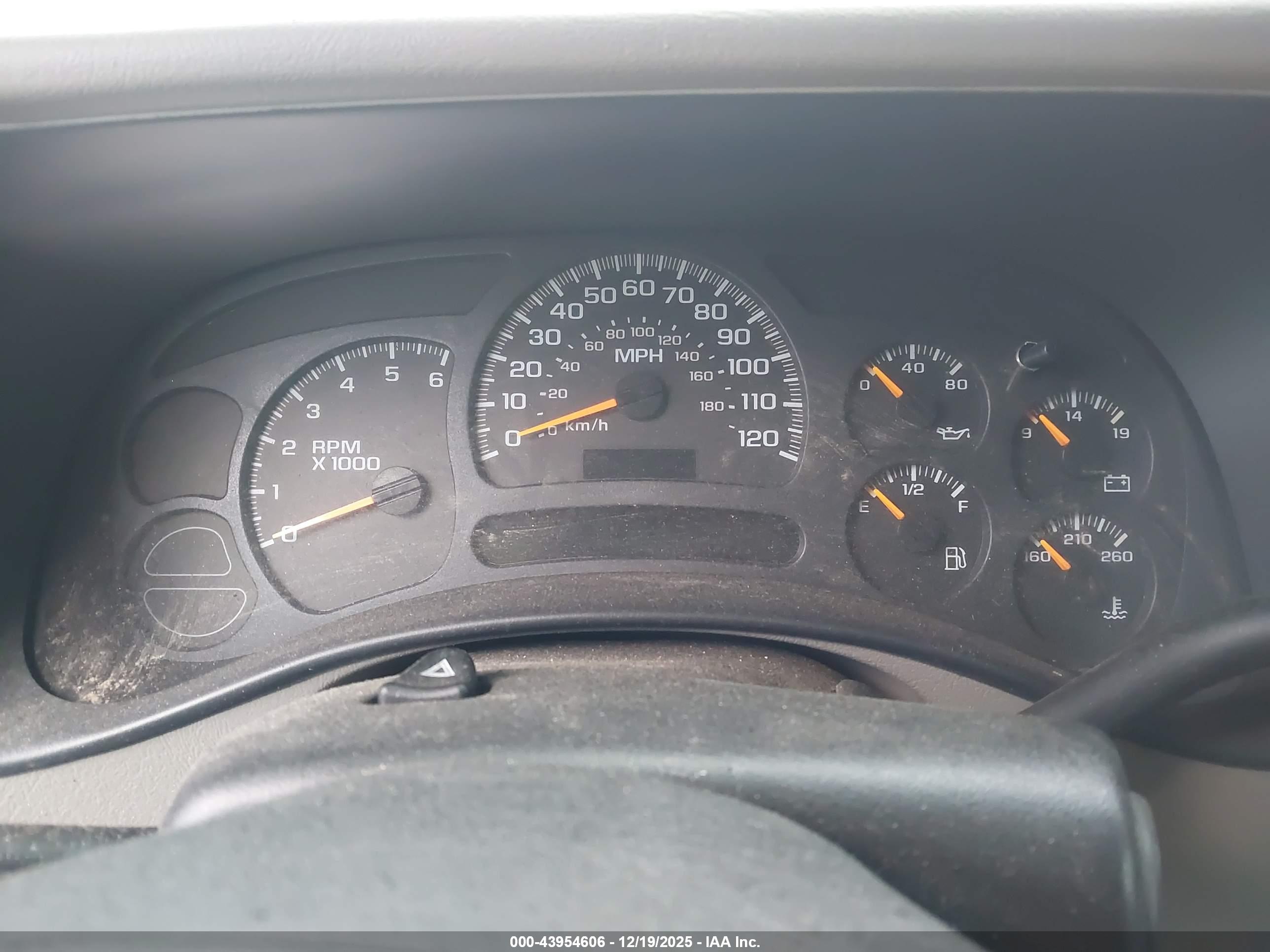 GMC SIERRA image 7