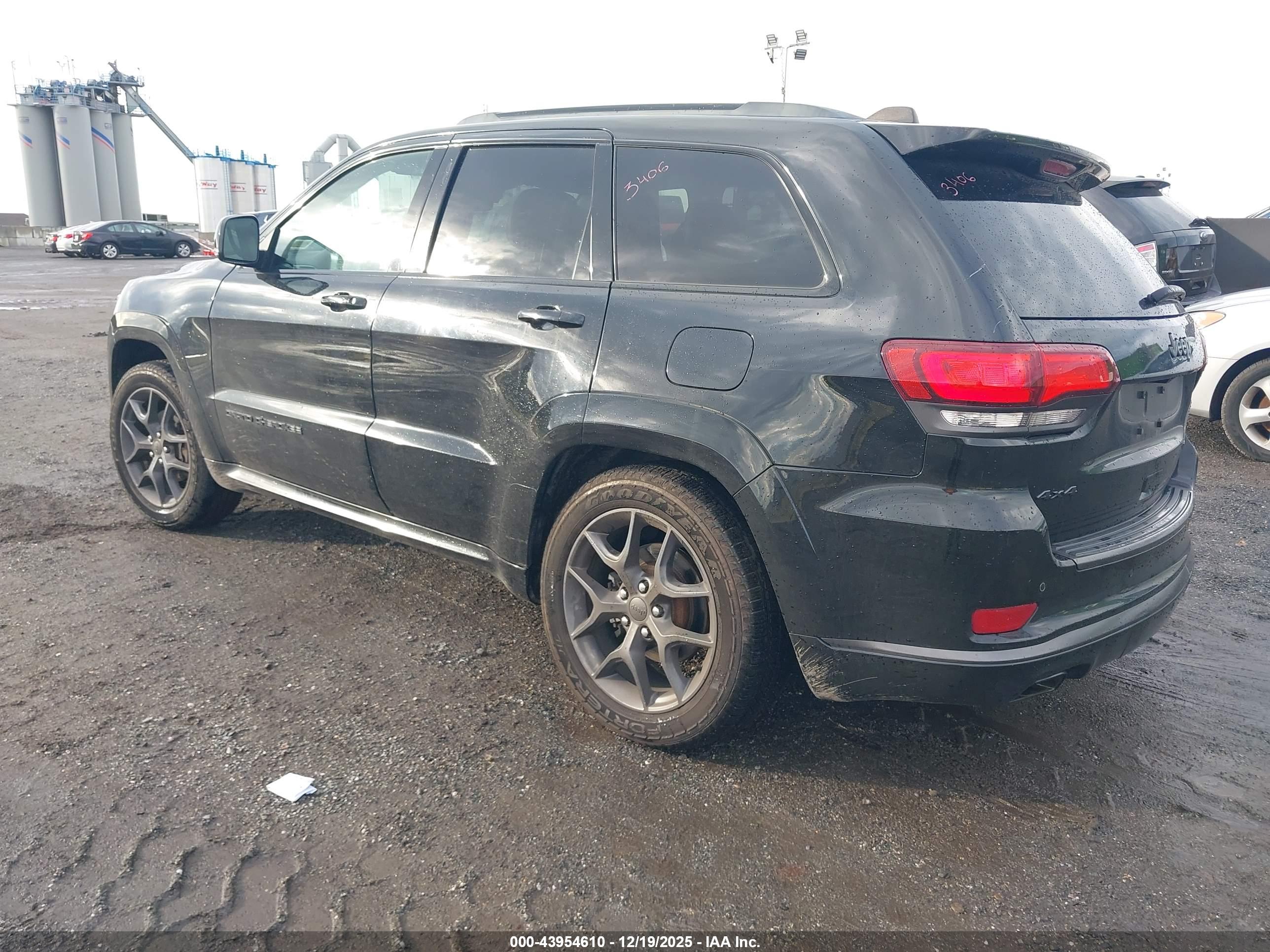 JEEP GRAND image 3