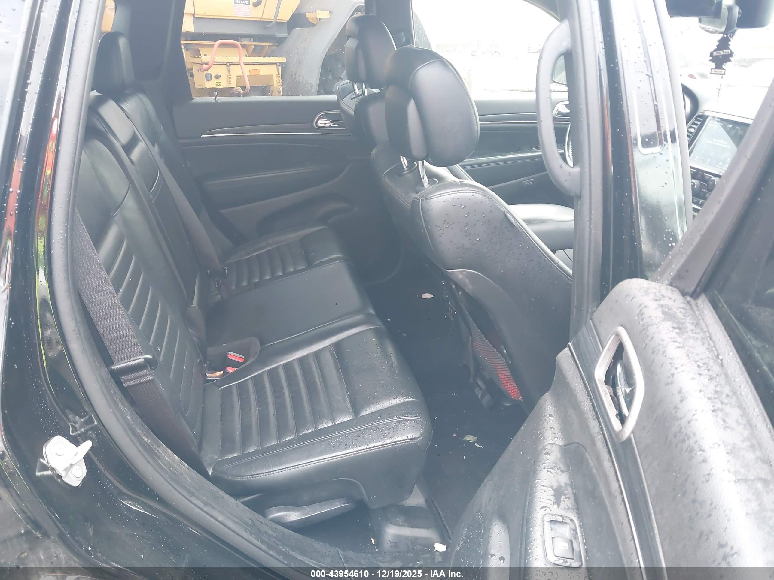 JEEP GRAND image 8