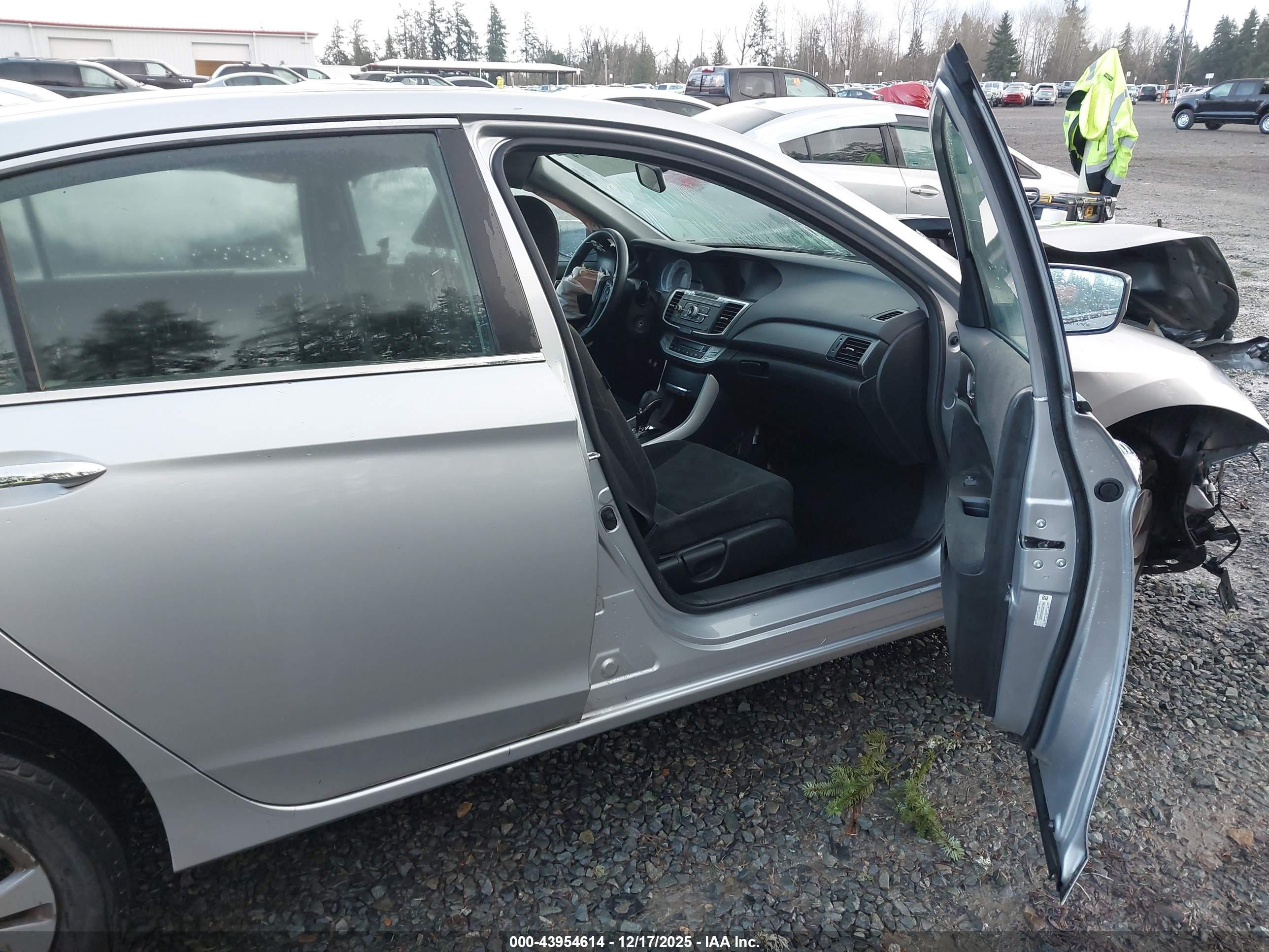 HONDA ACCORD image 5