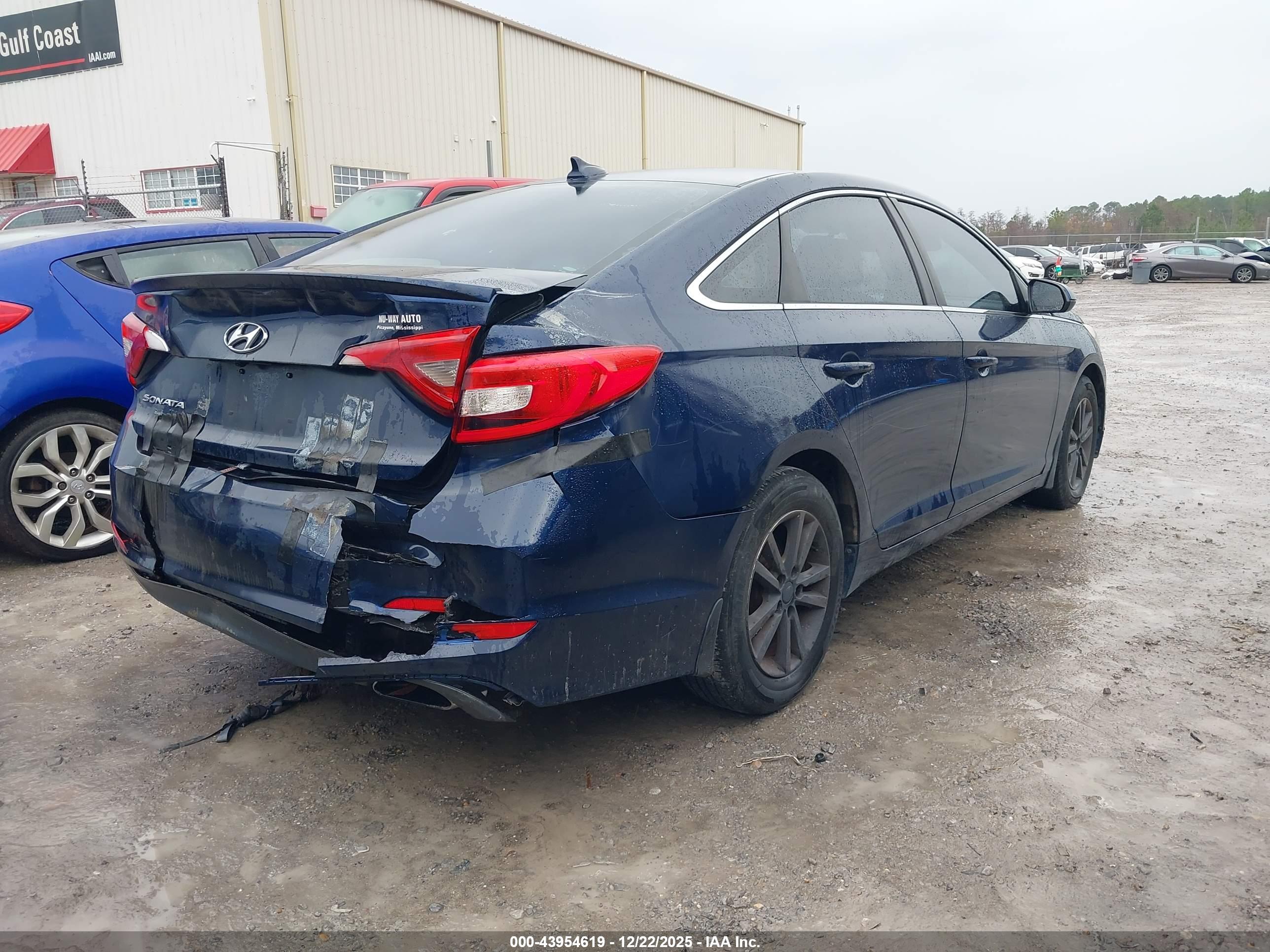 HYUNDAI SONATA image 4