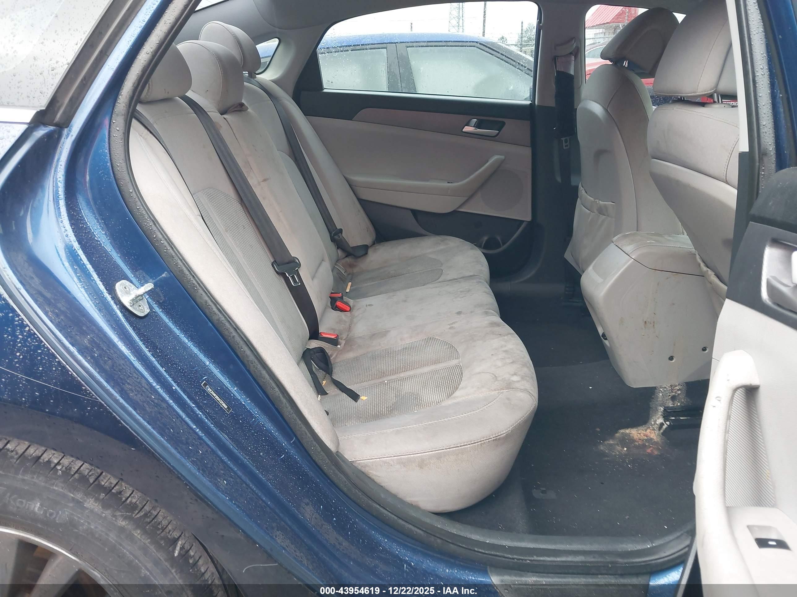 HYUNDAI SONATA image 8