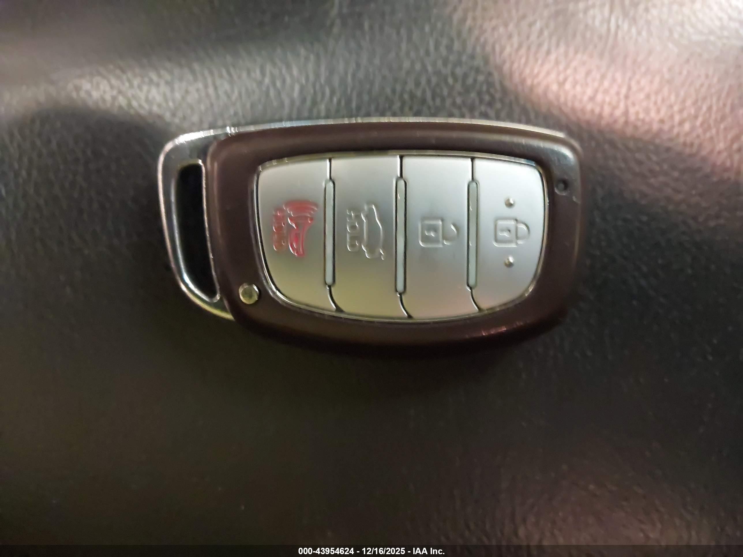 HYUNDAI SONATA image 11