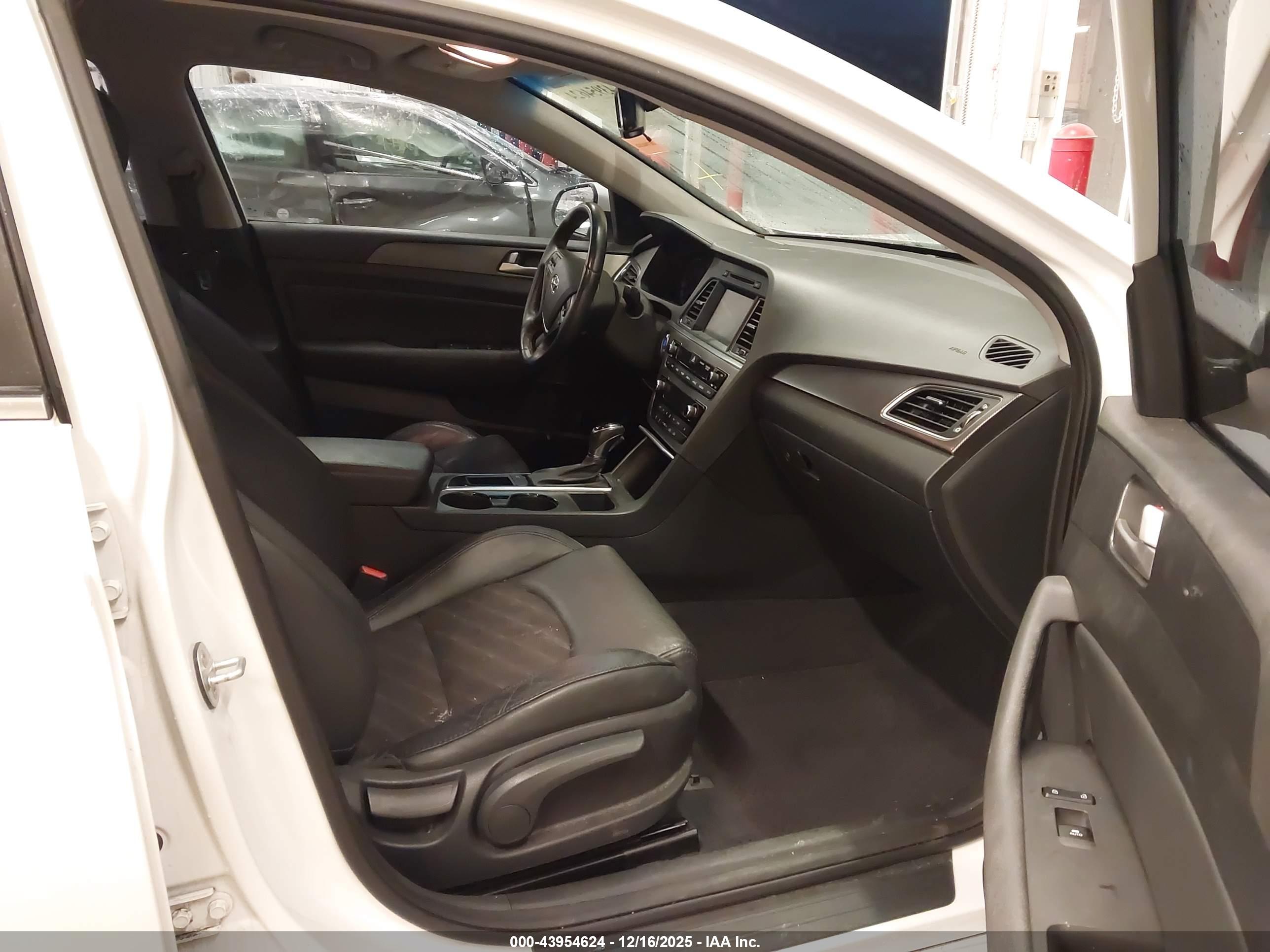HYUNDAI SONATA image 5