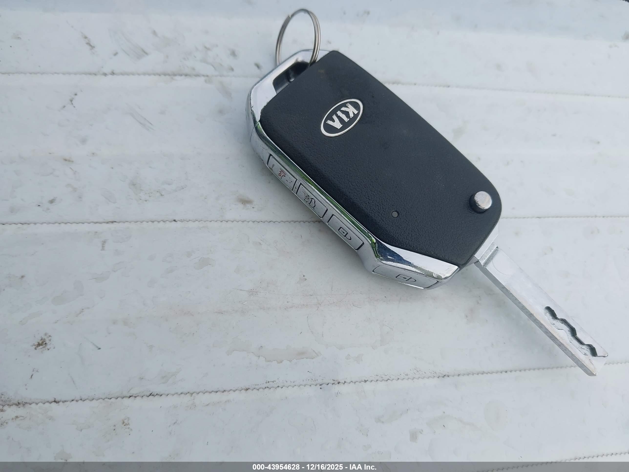 KIA FORTE image 11