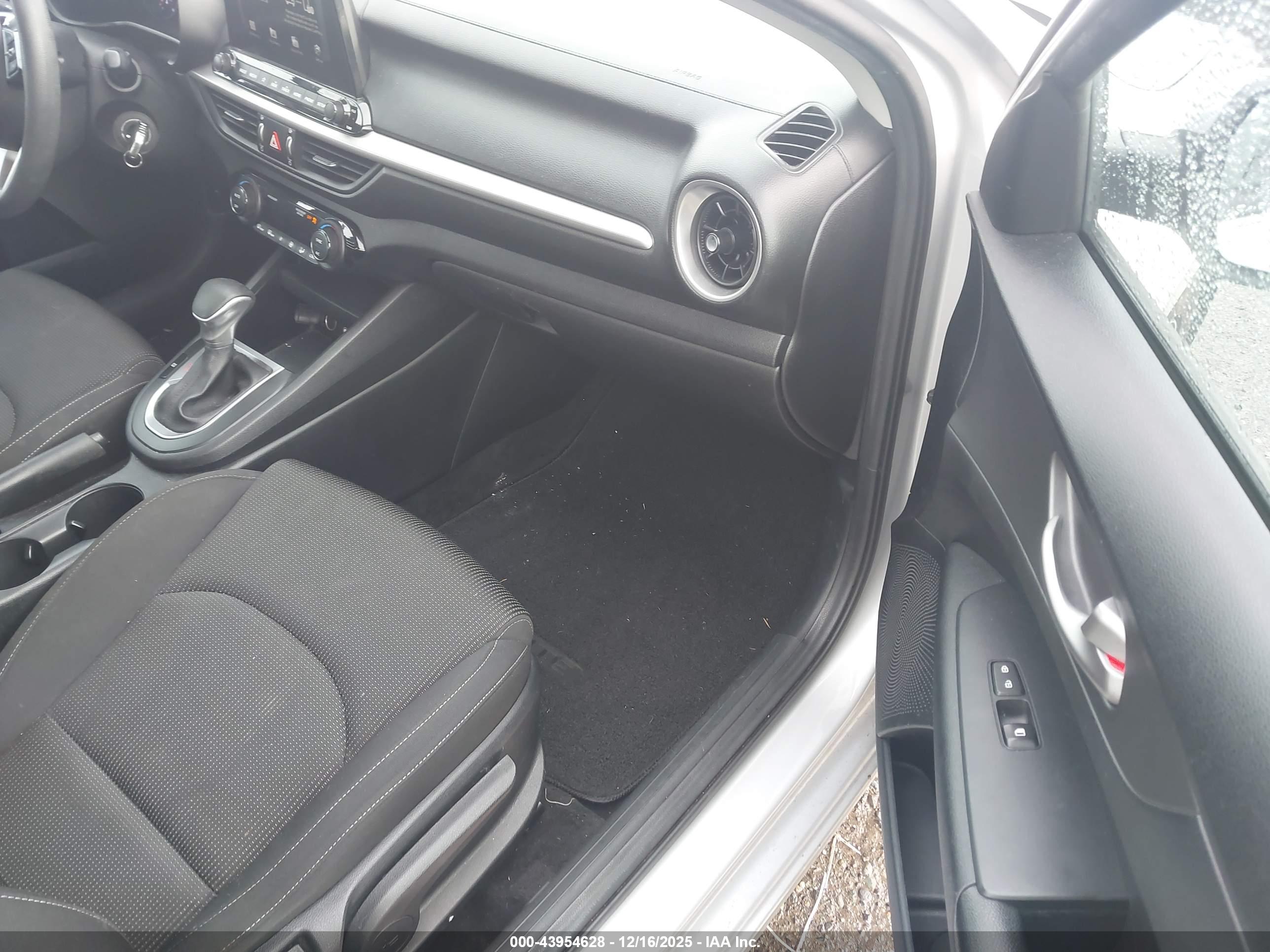 KIA FORTE image 5