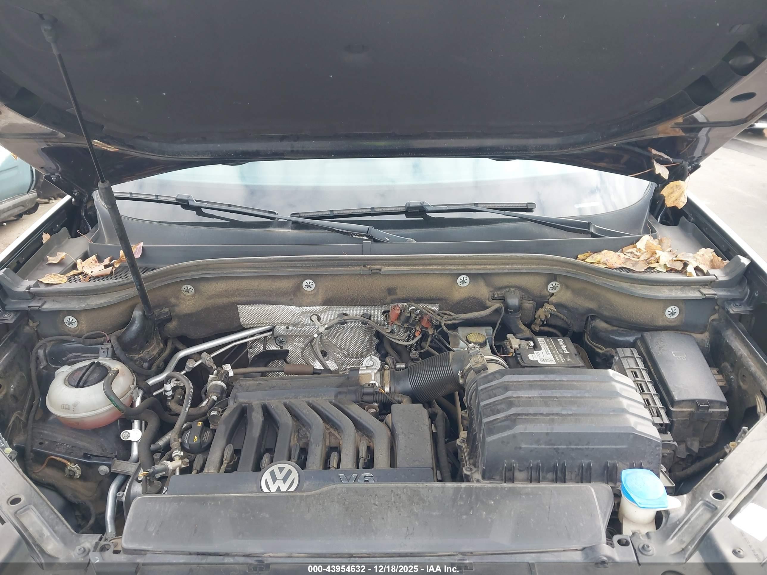VOLKSWAGEN ATLAS image 10