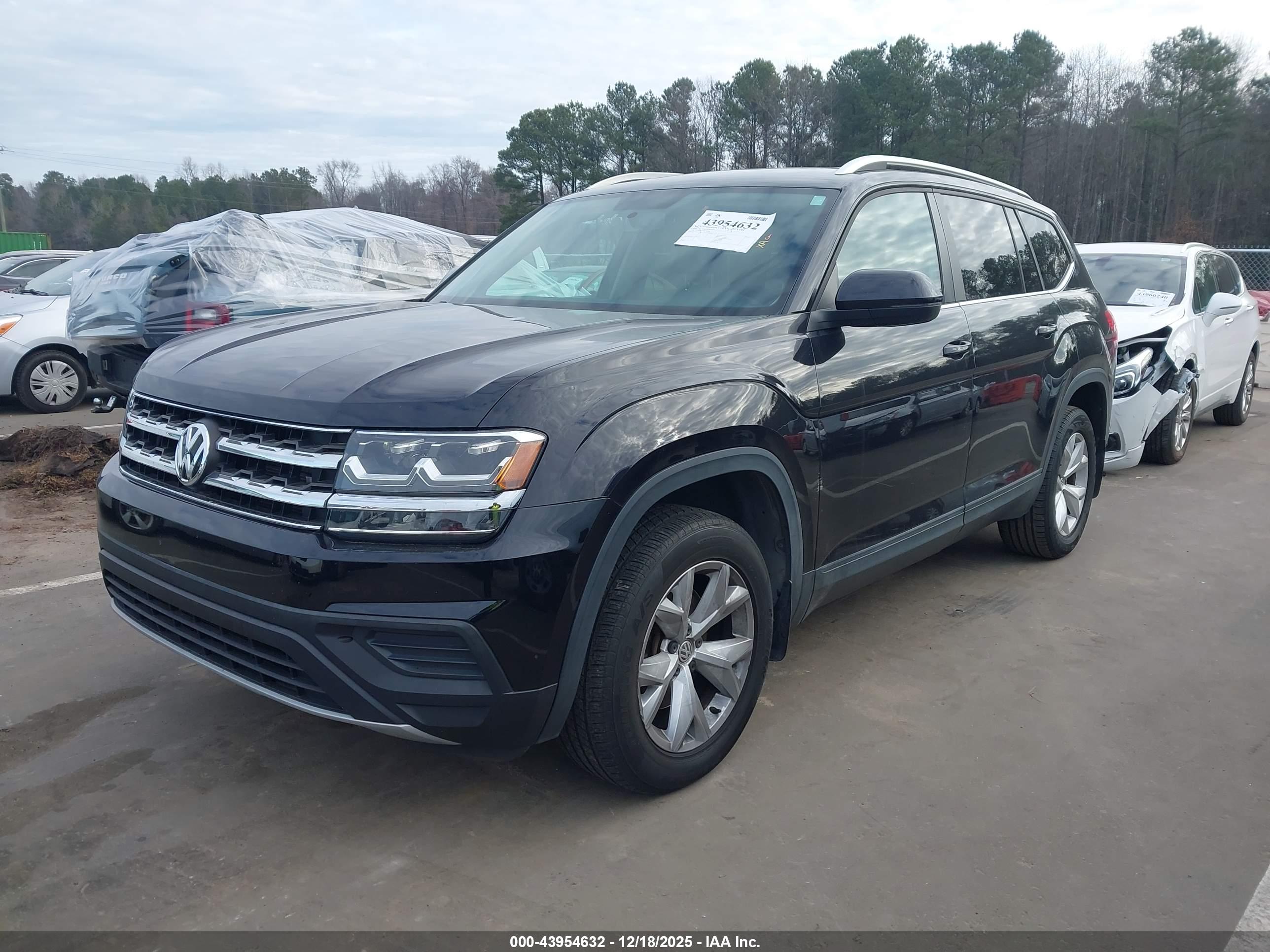 VOLKSWAGEN ATLAS image 2