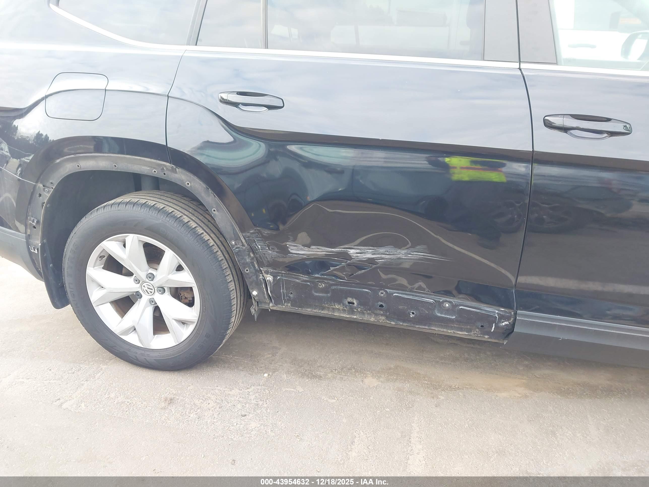 VOLKSWAGEN ATLAS image 6
