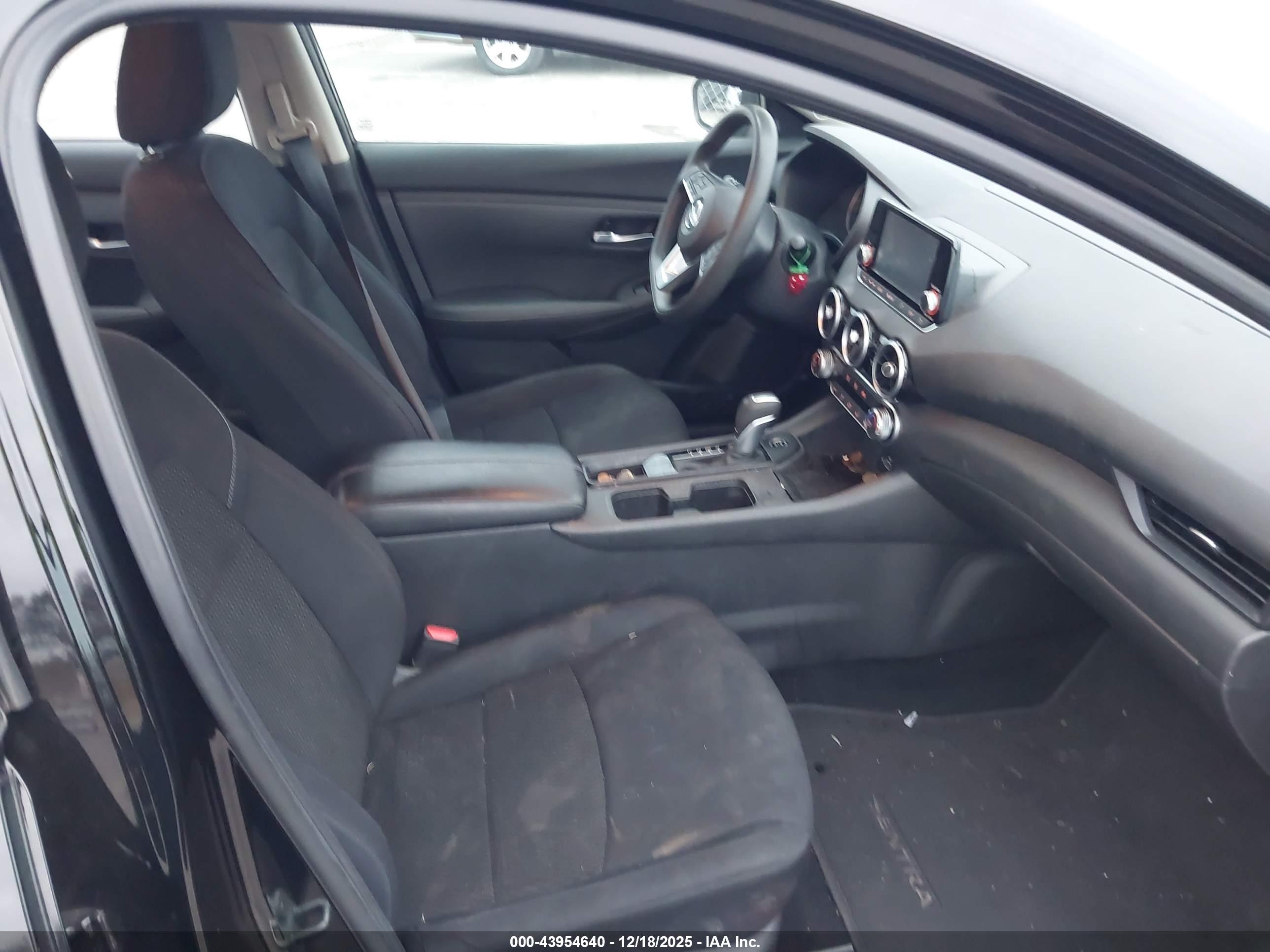 NISSAN SENTRA image 5