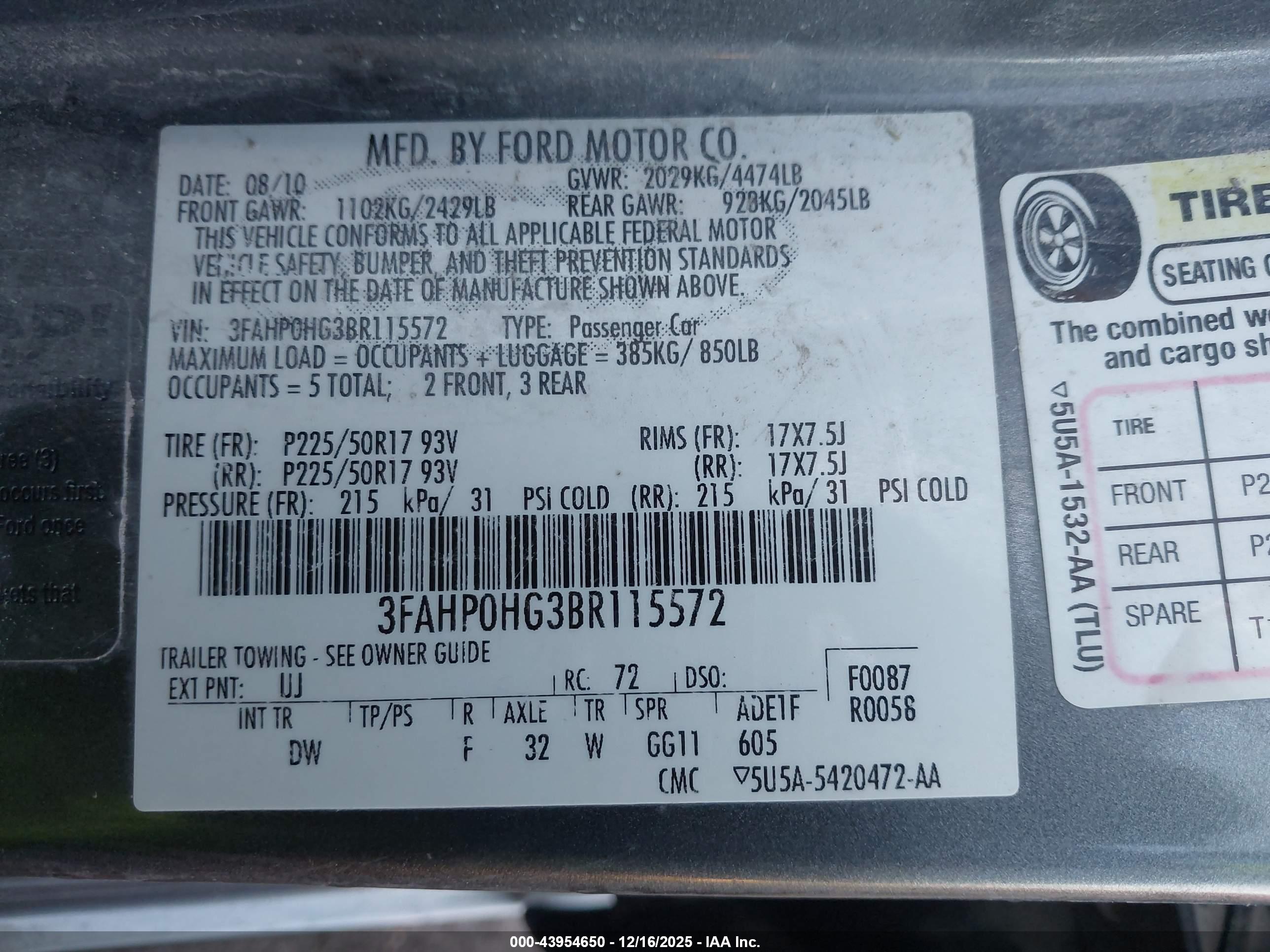 FORD FUSION image 9