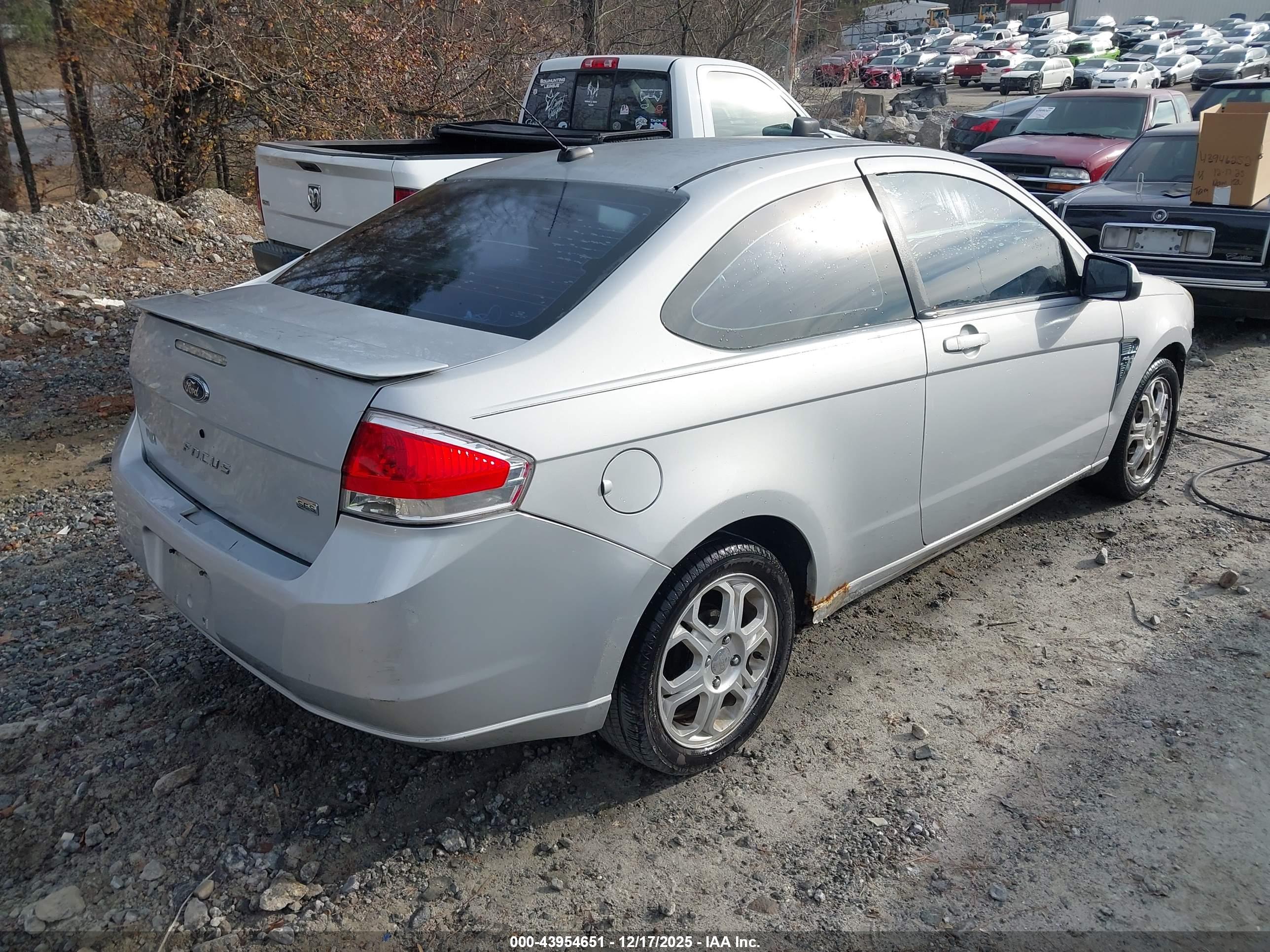 FORD FOCUS image 4