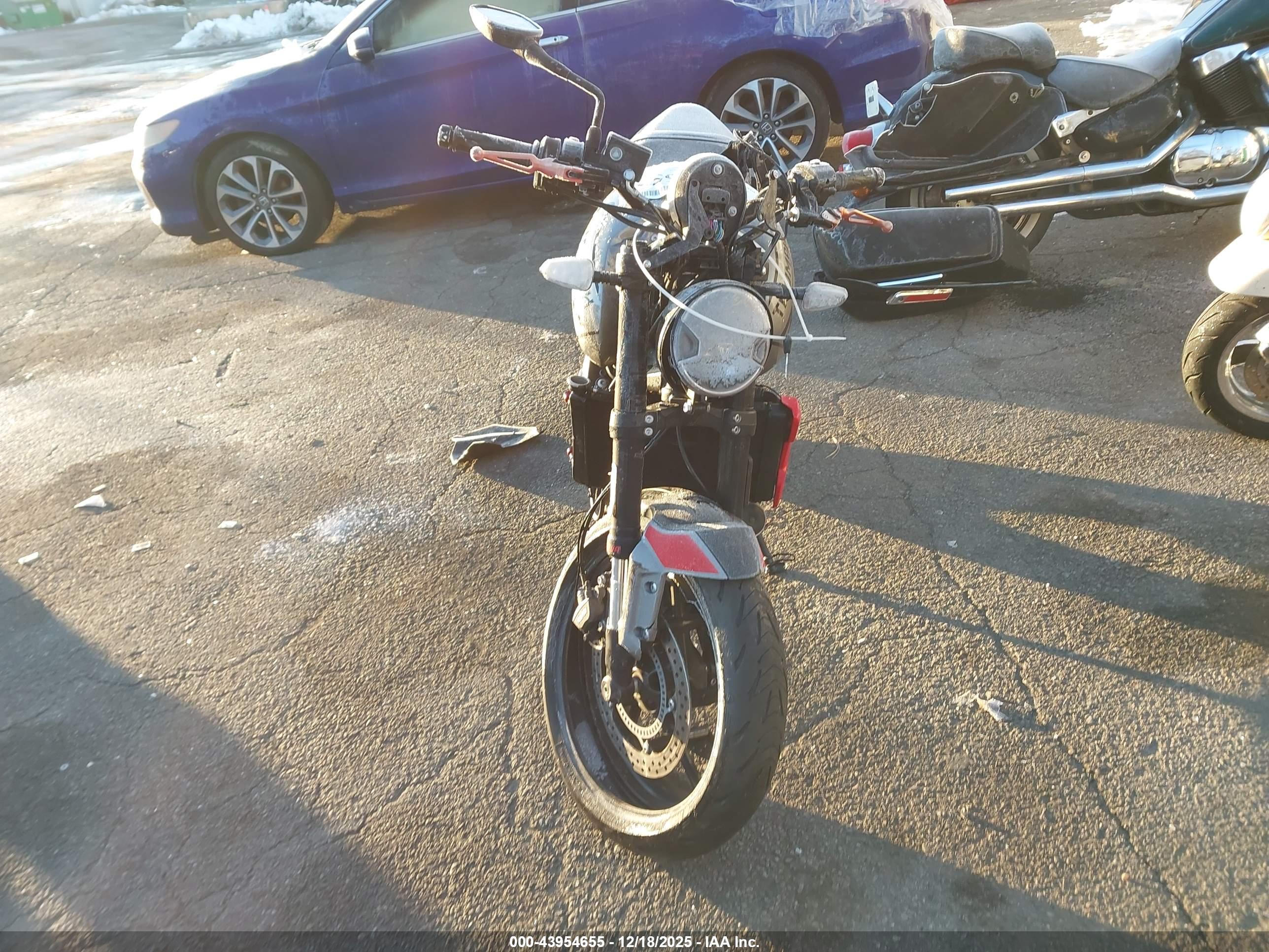 TRIUMPH MOTORCYCLE image 5