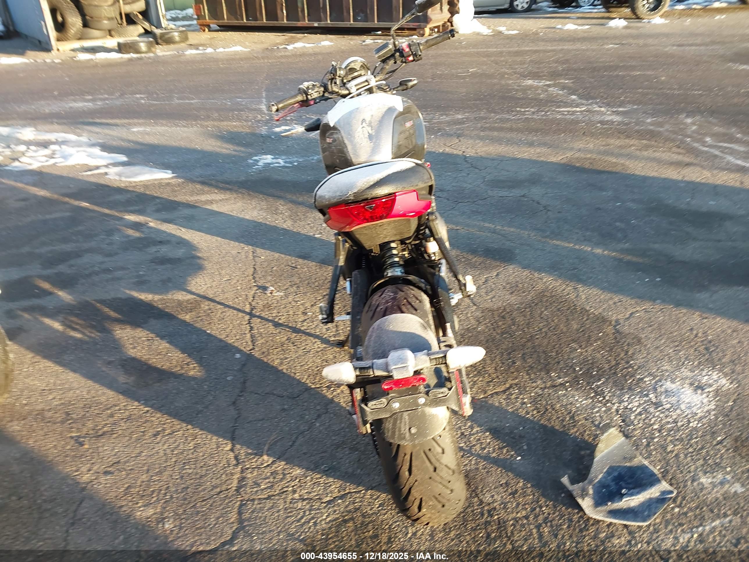 TRIUMPH MOTORCYCLE image 6