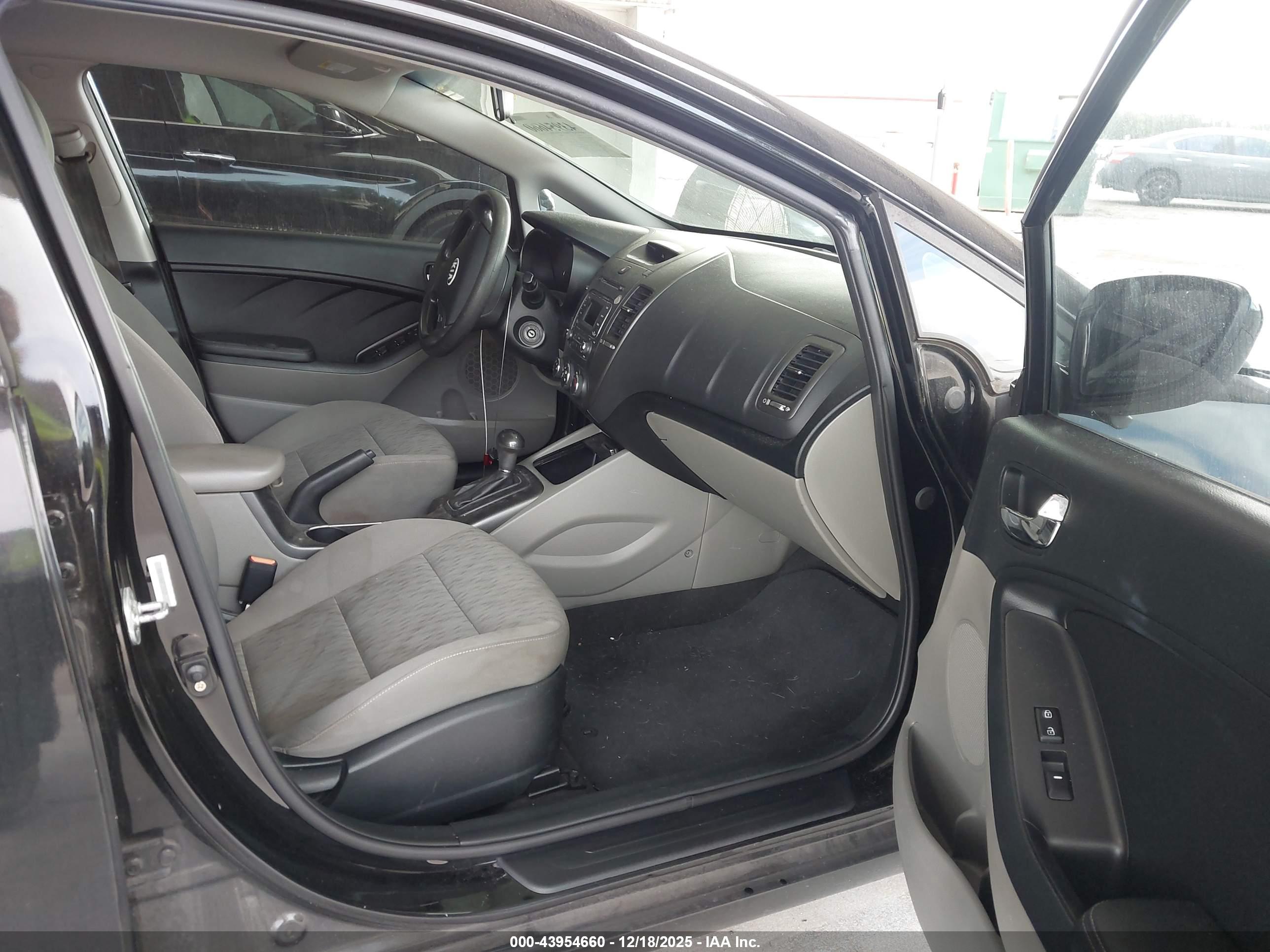KIA FORTE image 5