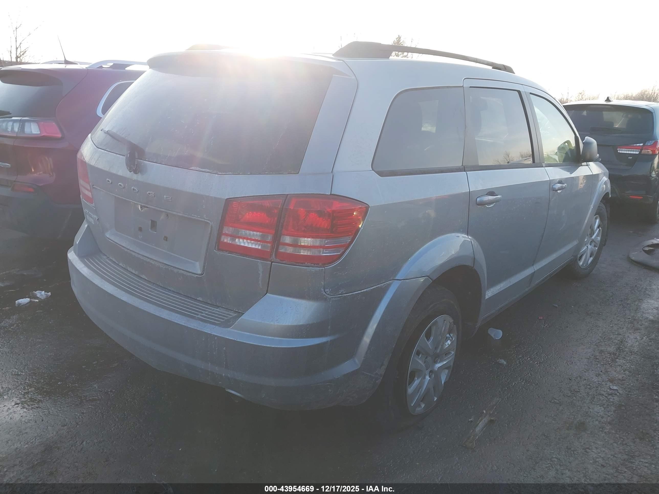 DODGE JOURNEY image 4