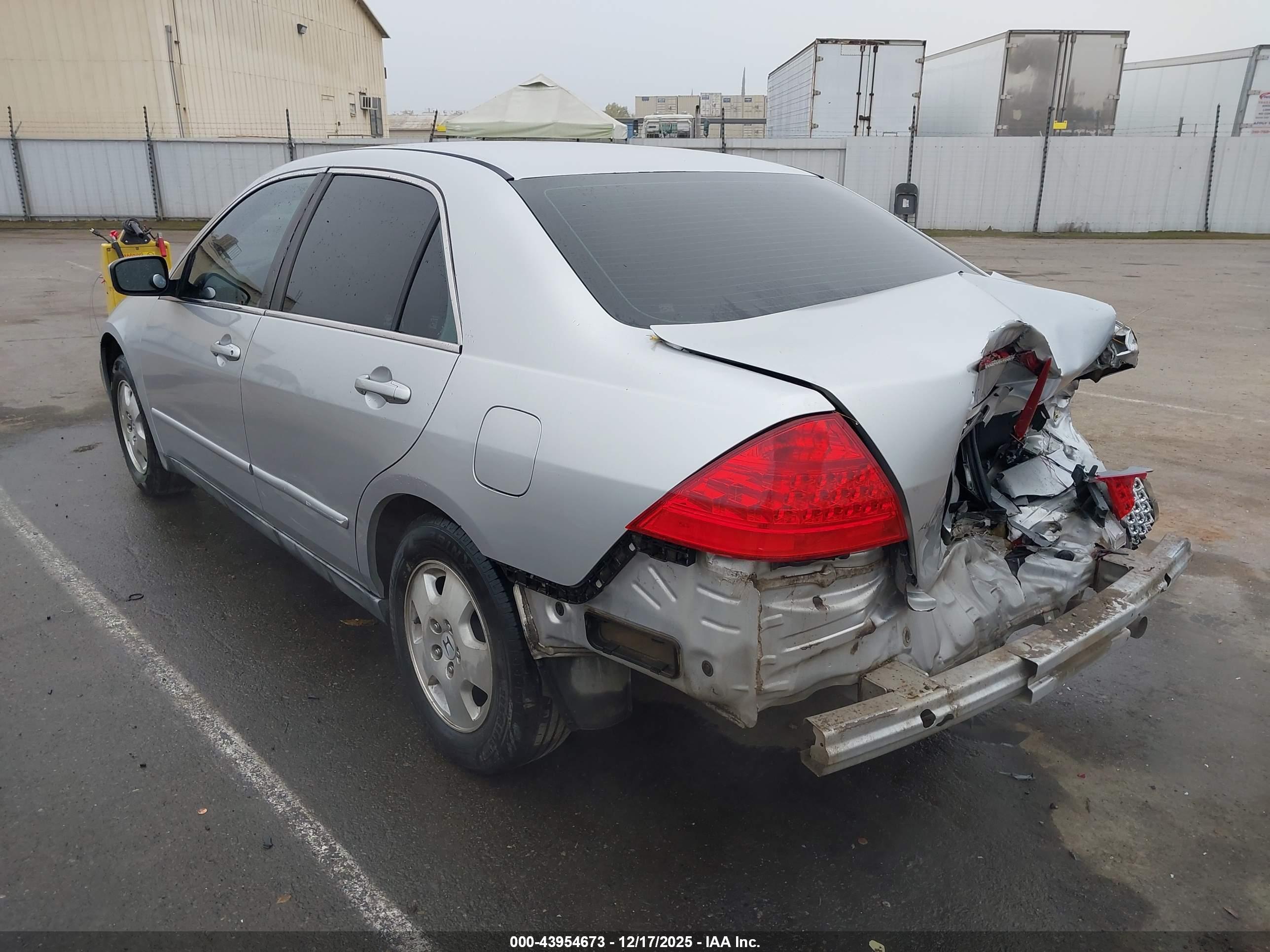 HONDA ACCORD image 3