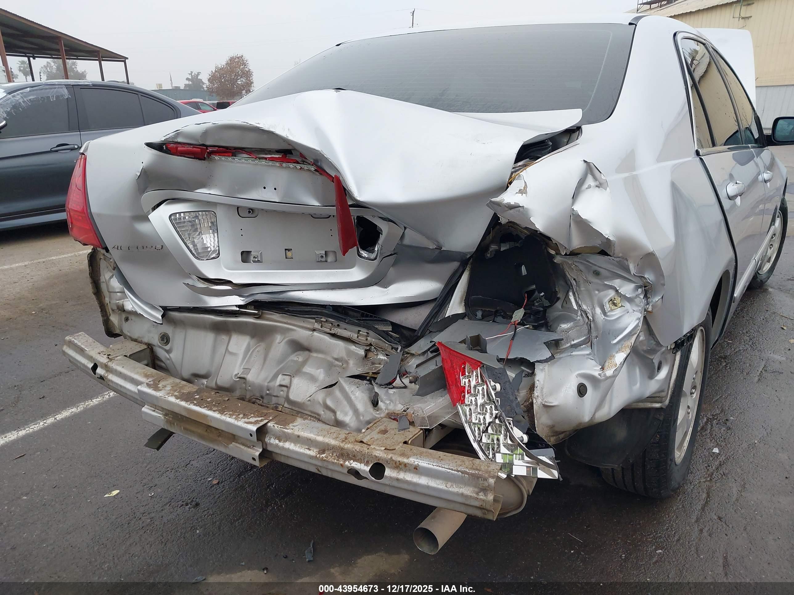 HONDA ACCORD image 6