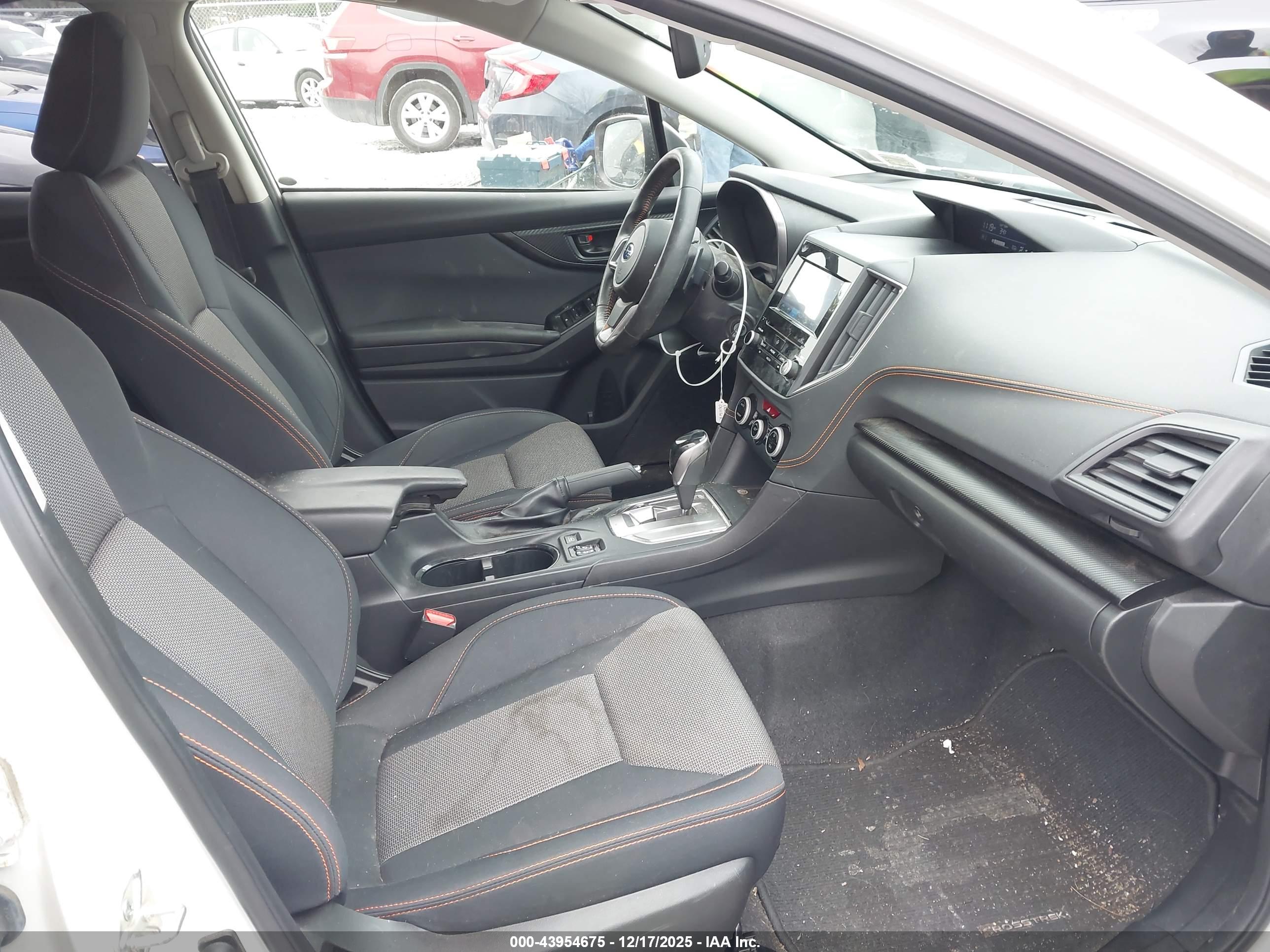 SUBARU CROSSTREK image 5