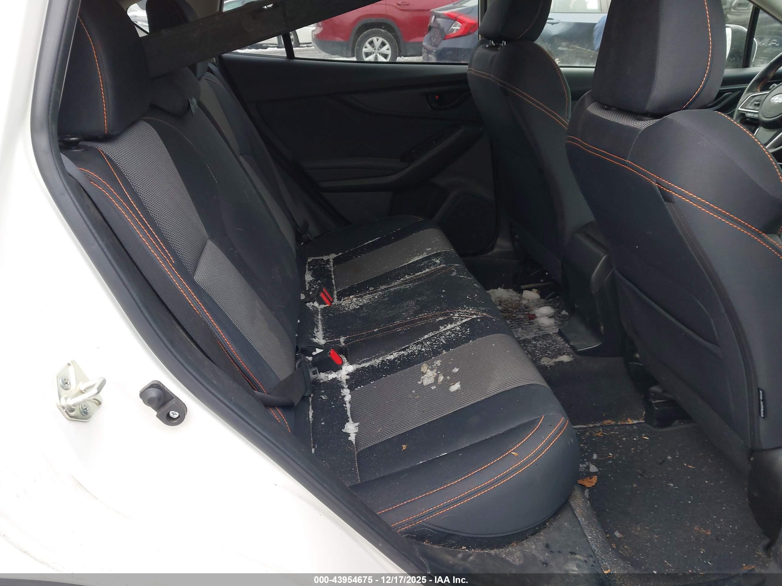 SUBARU CROSSTREK image 8
