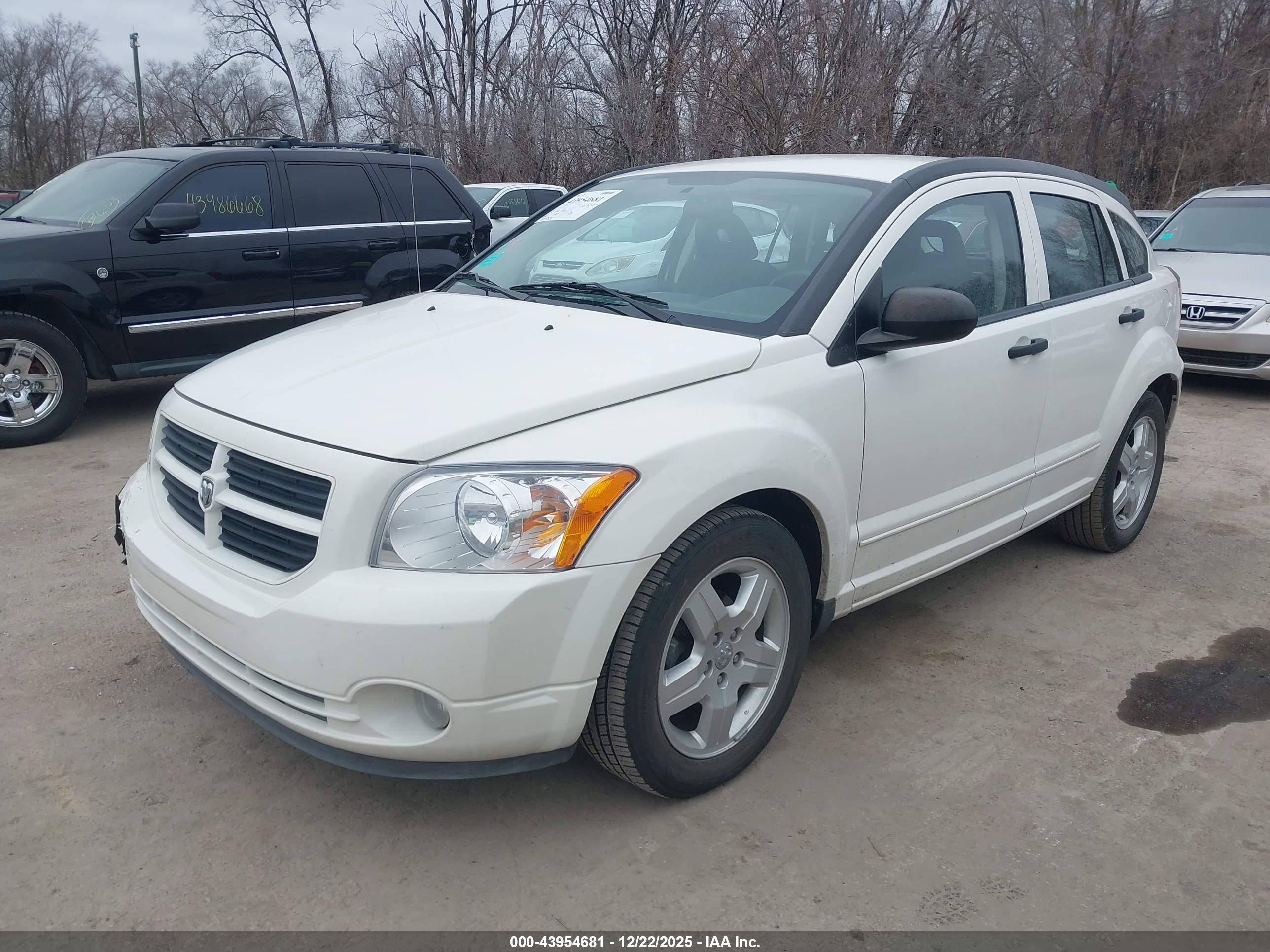 DODGE CALIBER image 2