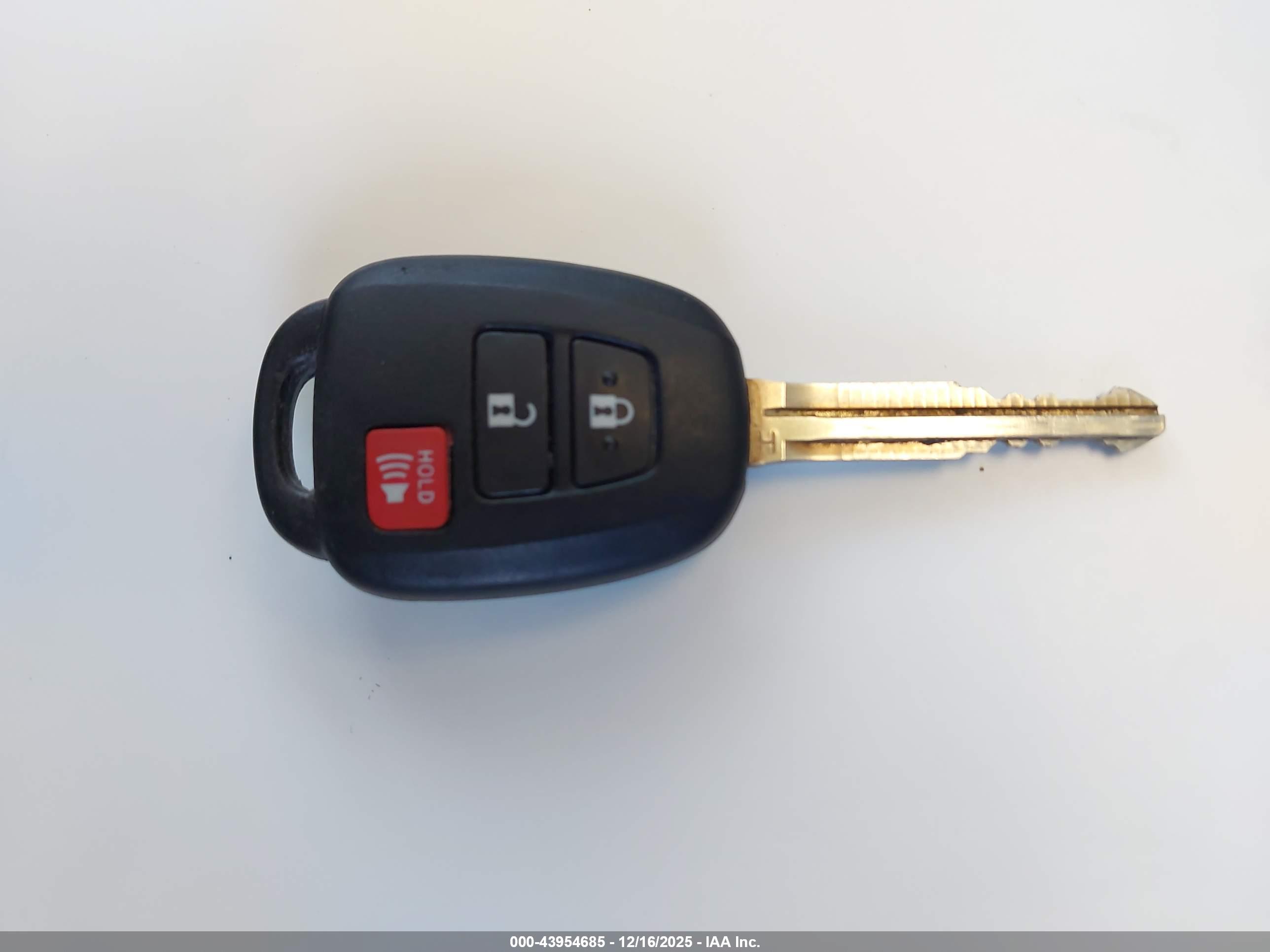 TOYOTA COROLLA image 11
