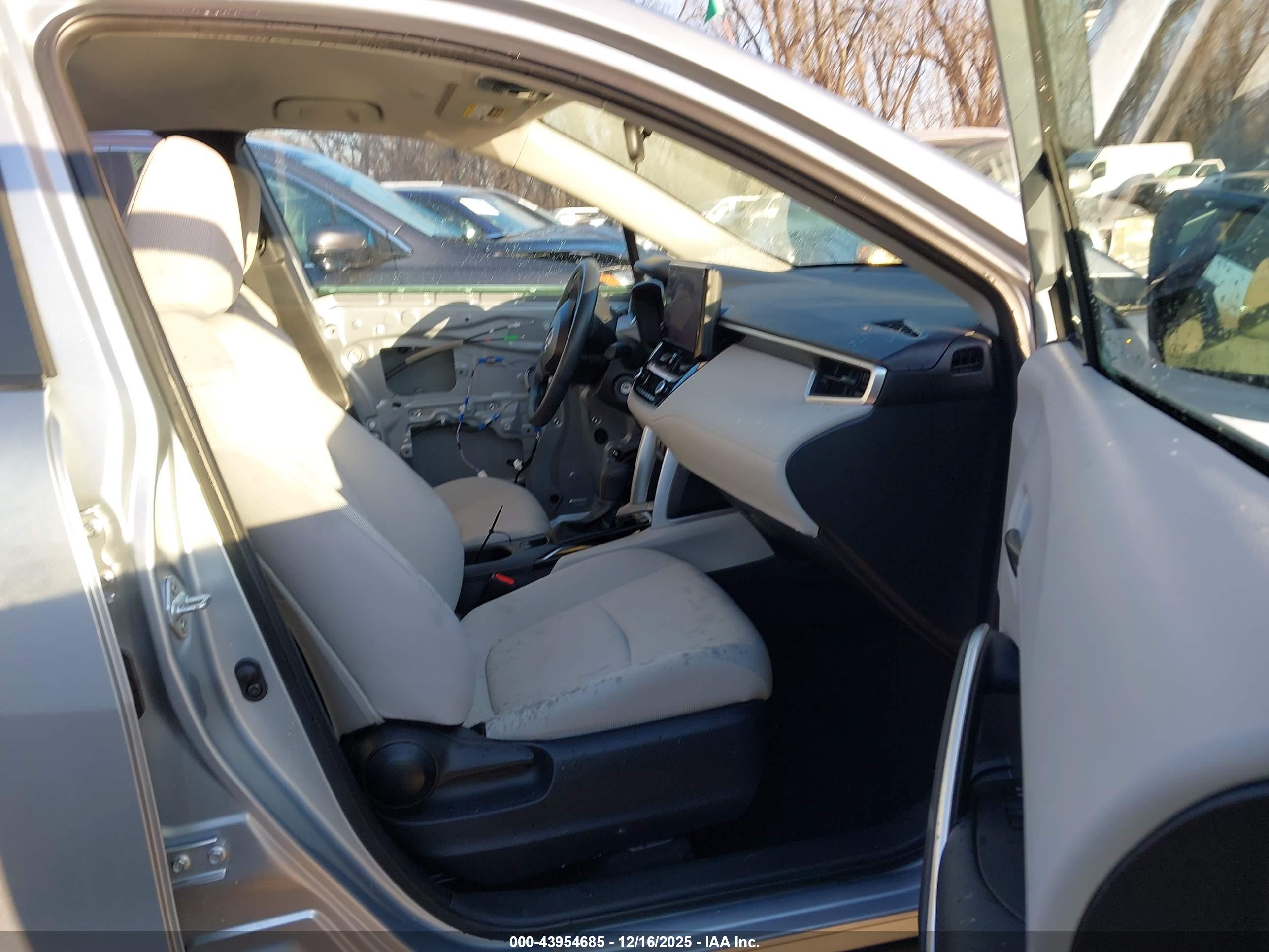 TOYOTA COROLLA image 5